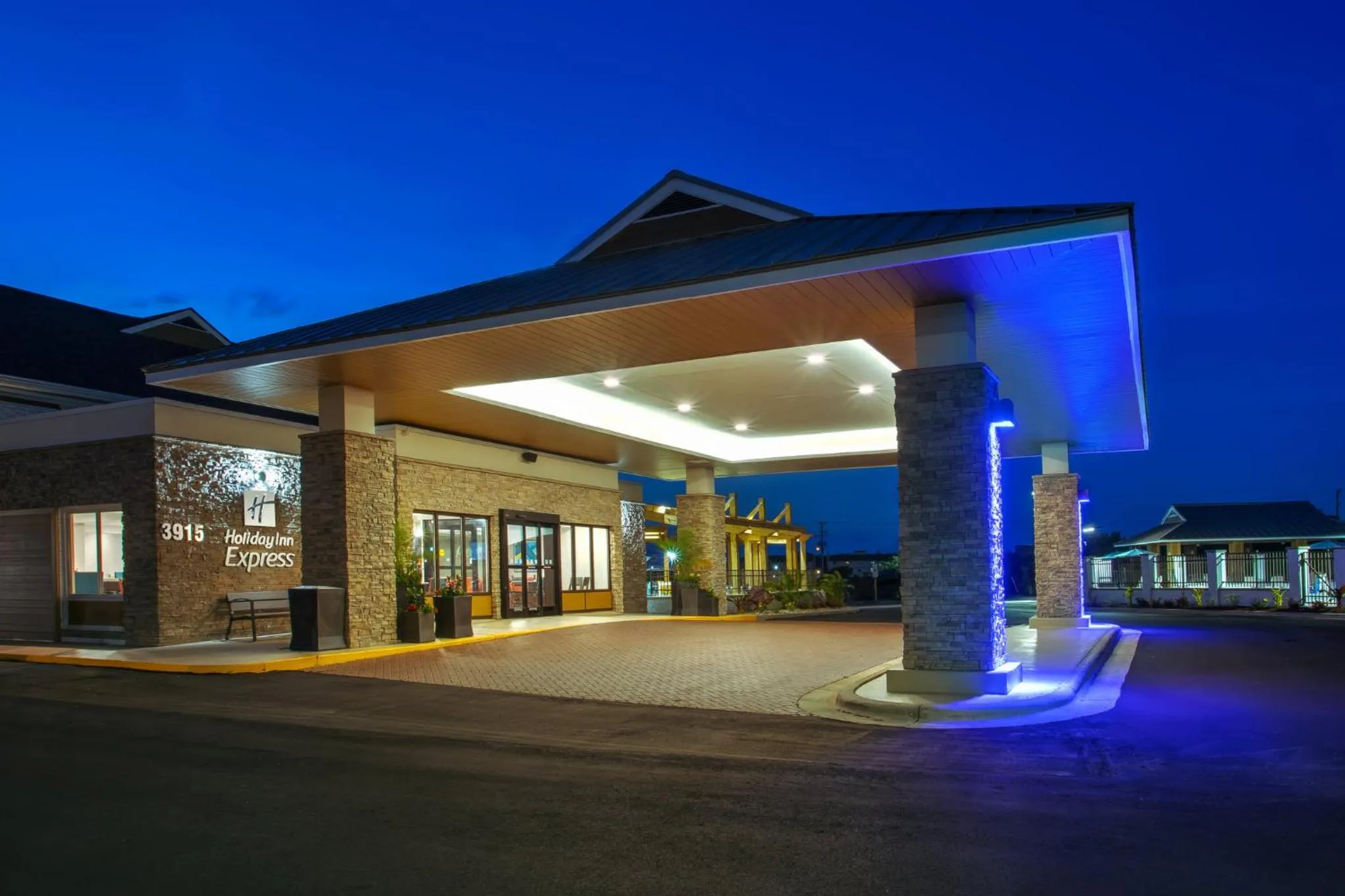 Property building in Holiday Inn Express Kitty Hawk - Outer Banks by IHG