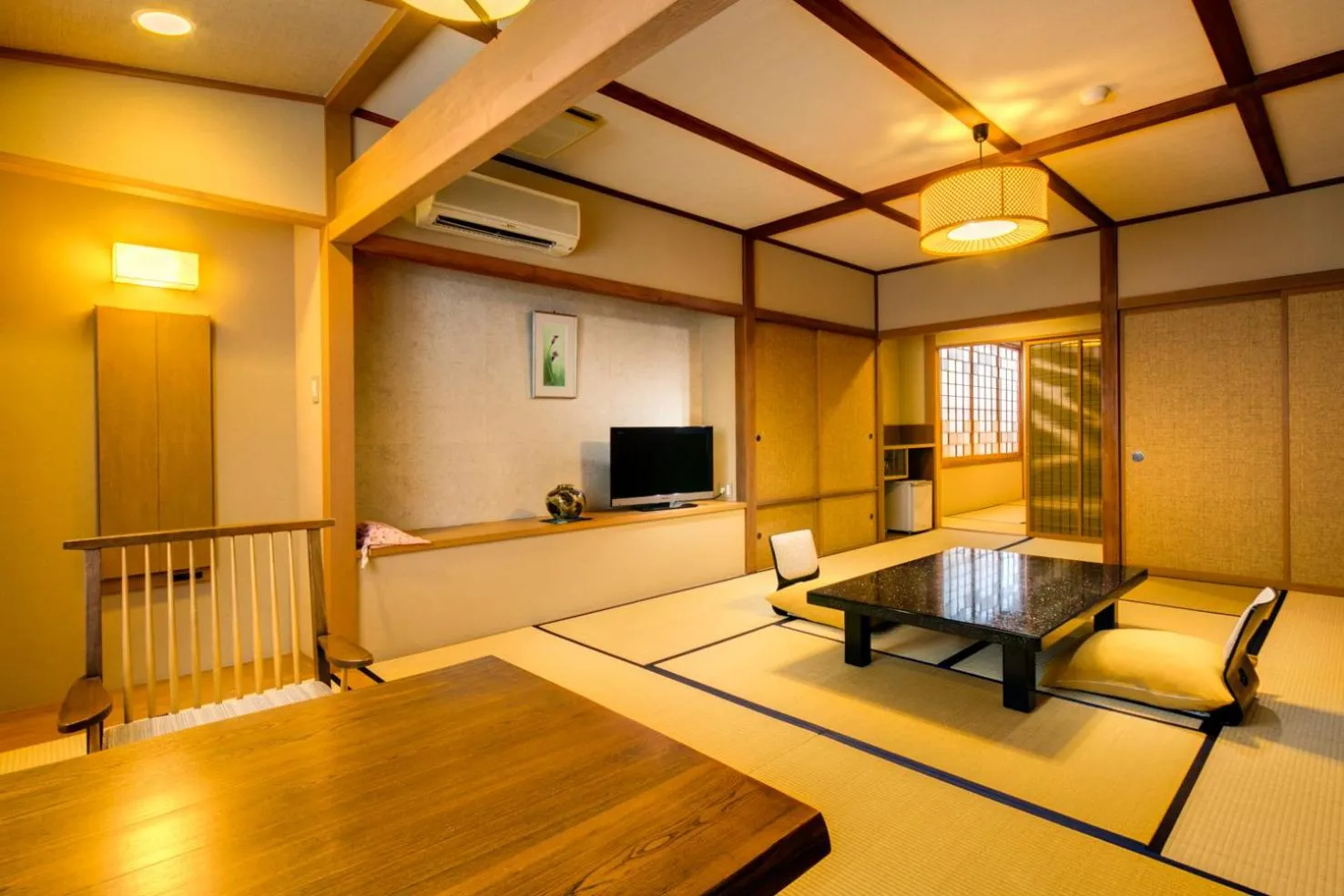 Photo of the whole room in Kagiya