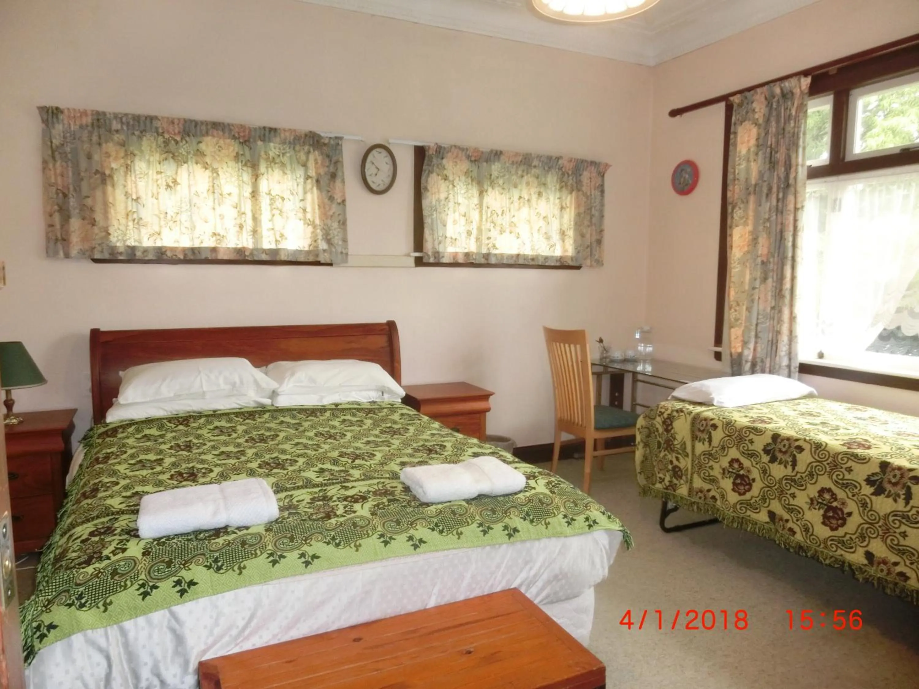 Bed in Homestead B&B Cambridge