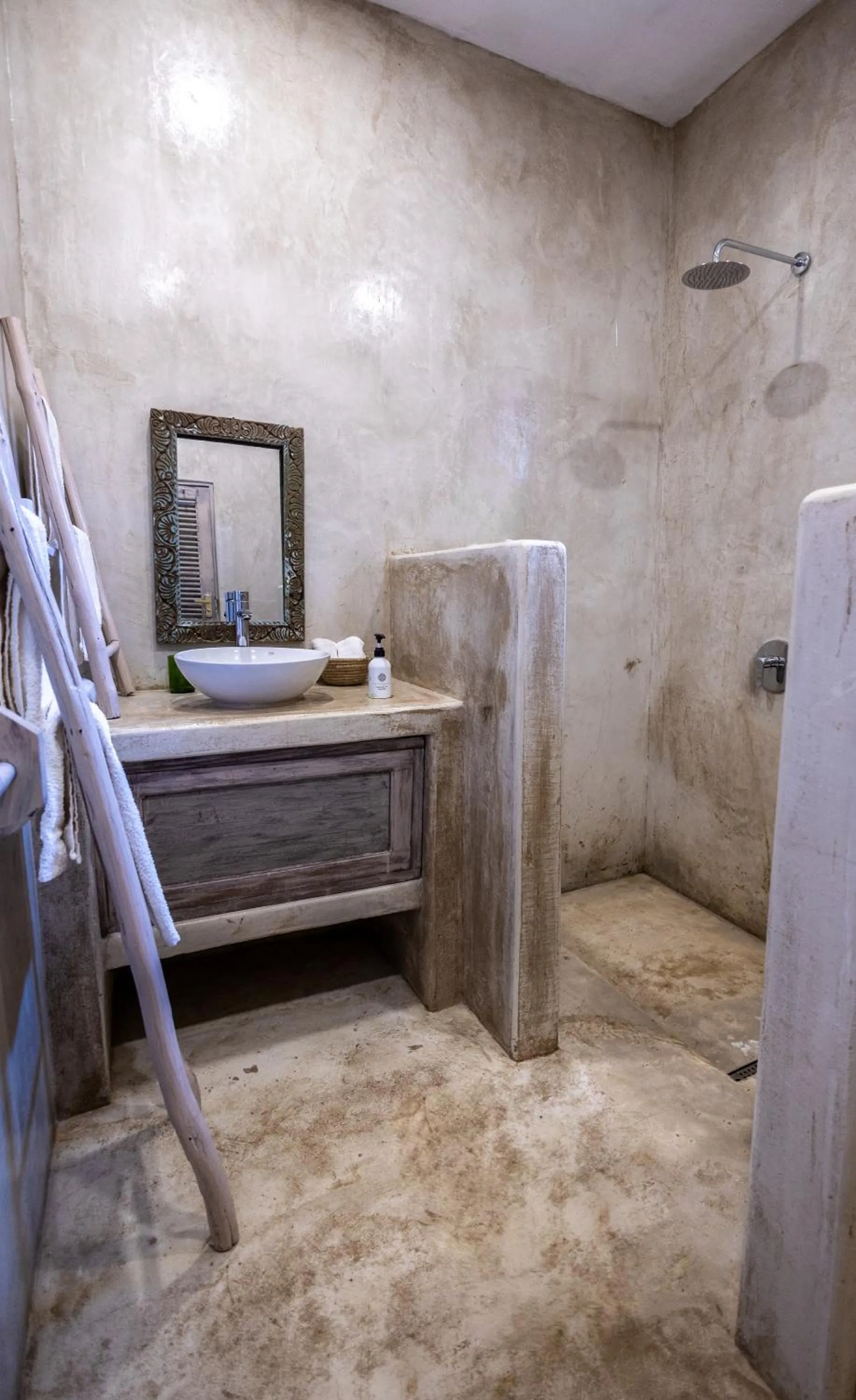 Shower in Sharazad Boutique Hotel