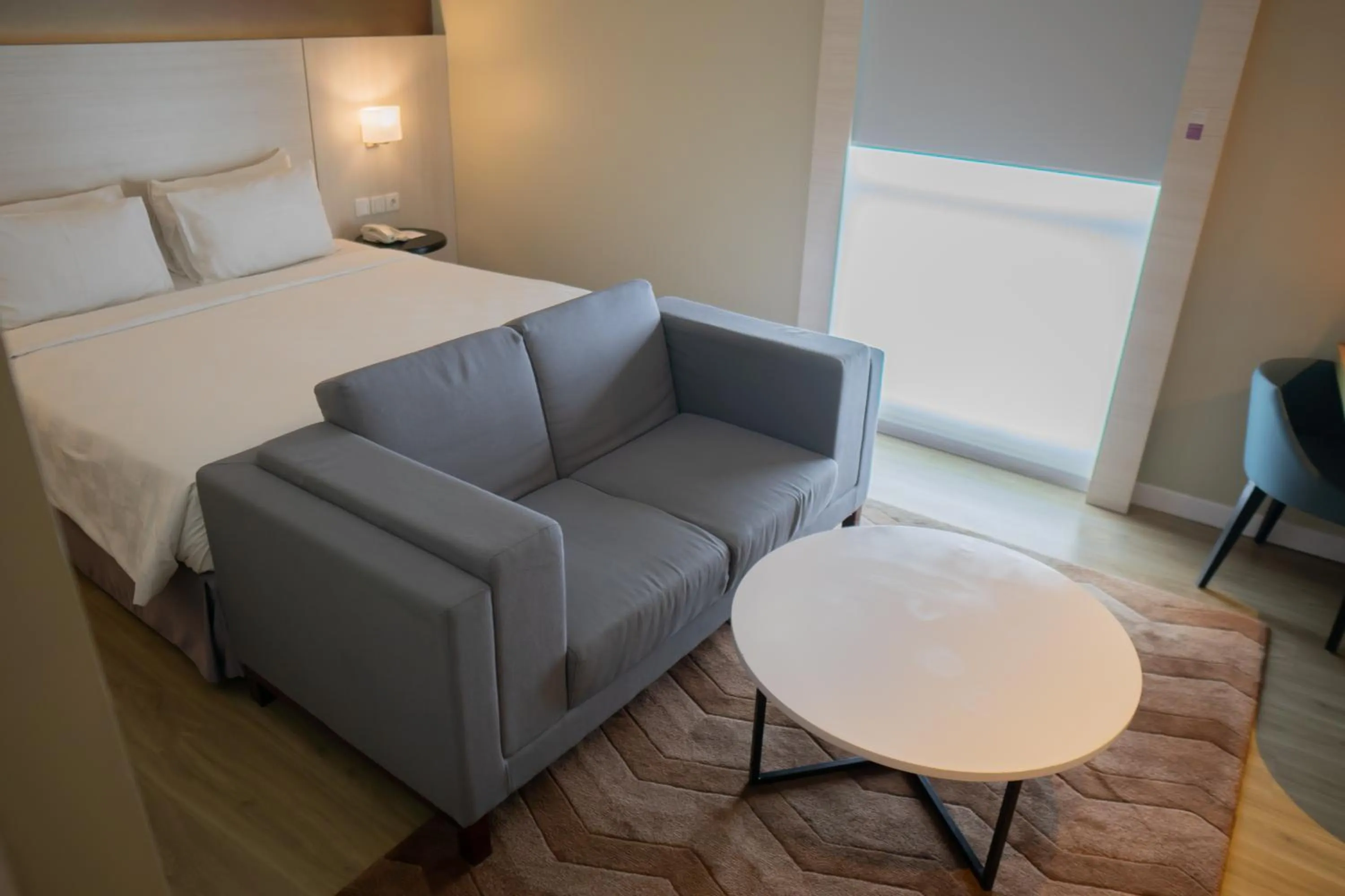 hair dresser, Bed in Swiss-Belinn Saripetojo Solo