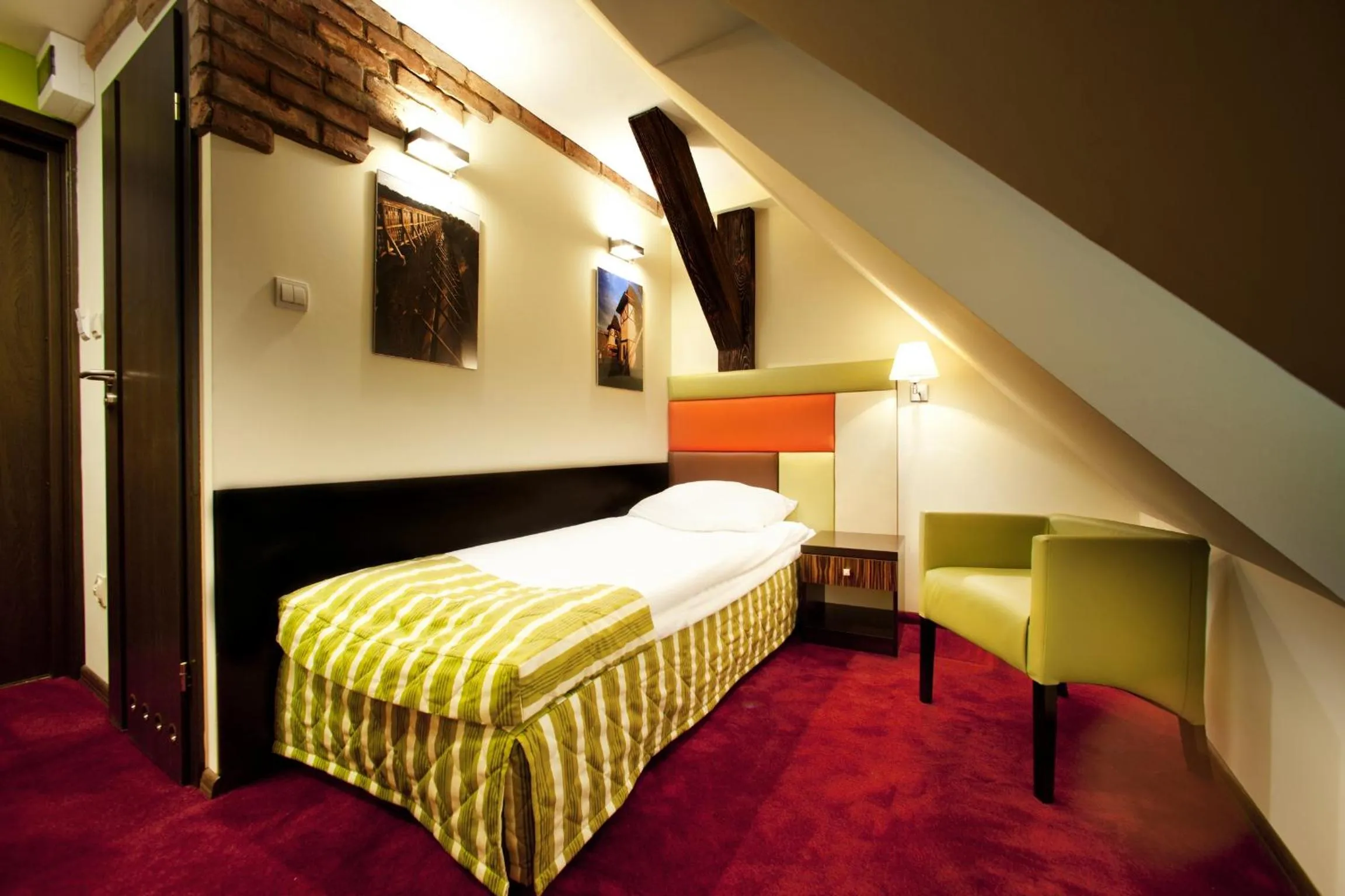 Photo of the whole room, Bed in Hotel Park