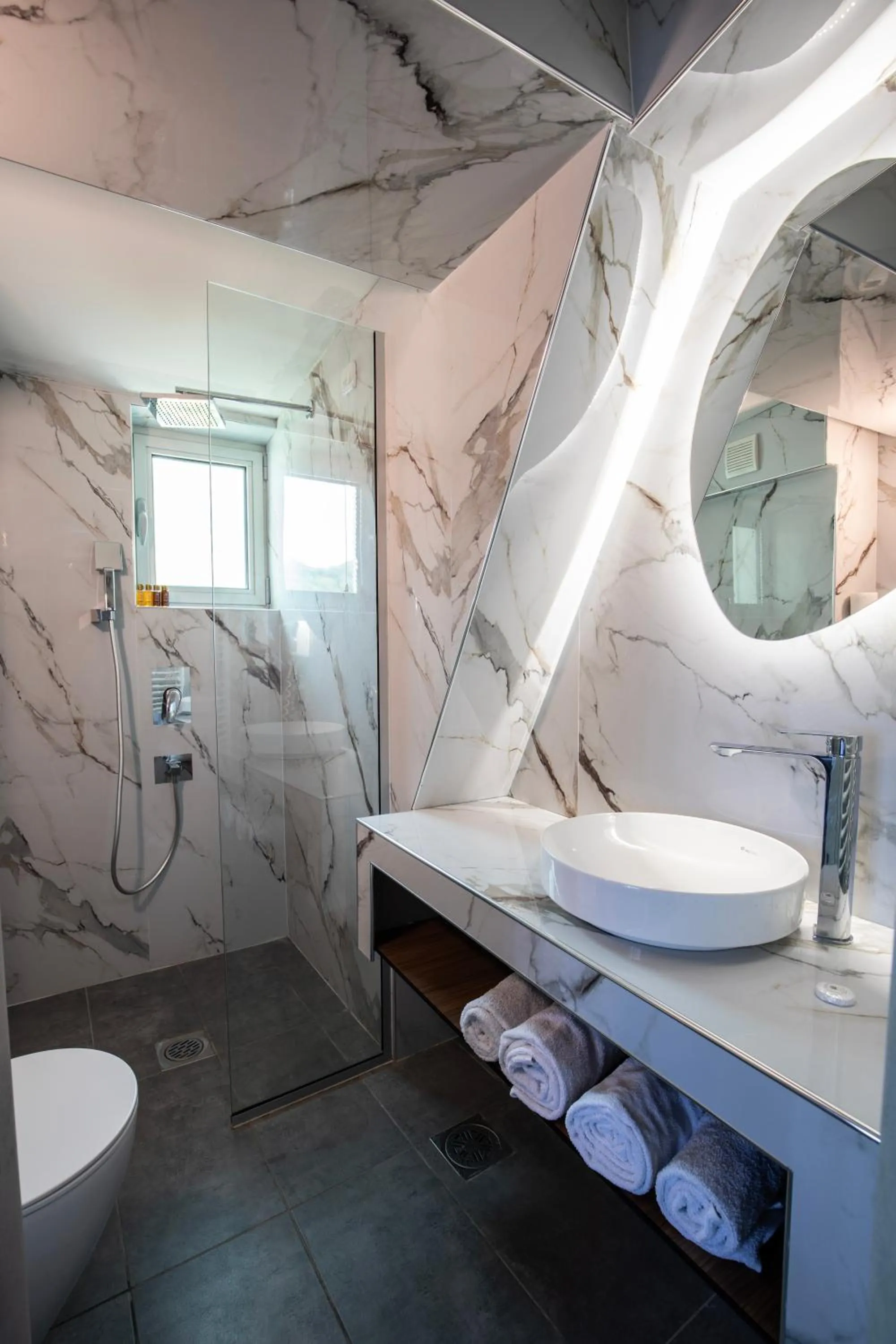 Toilet in View Inn Boutique Hotel