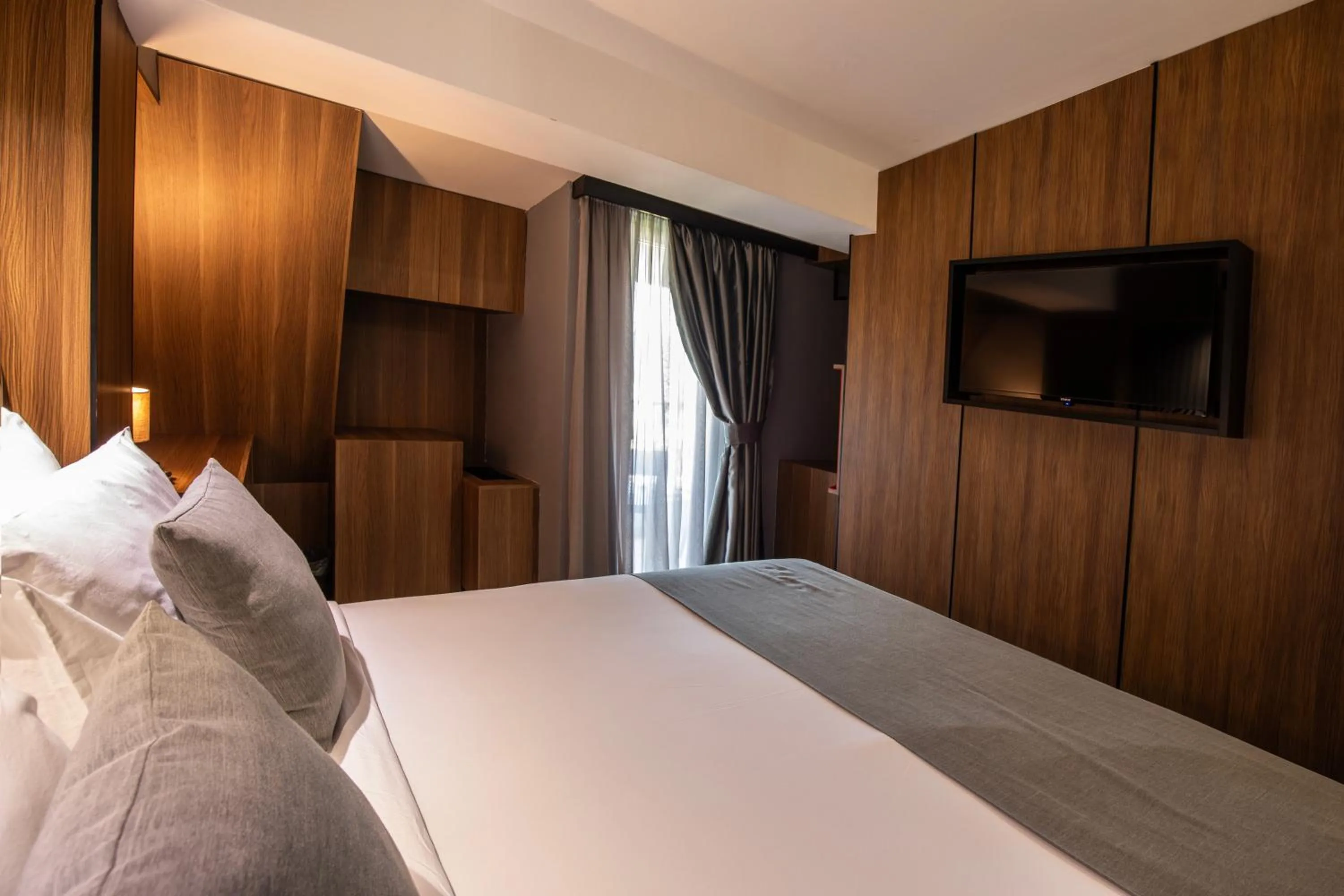 TV and multimedia, Bed in View Inn Boutique Hotel