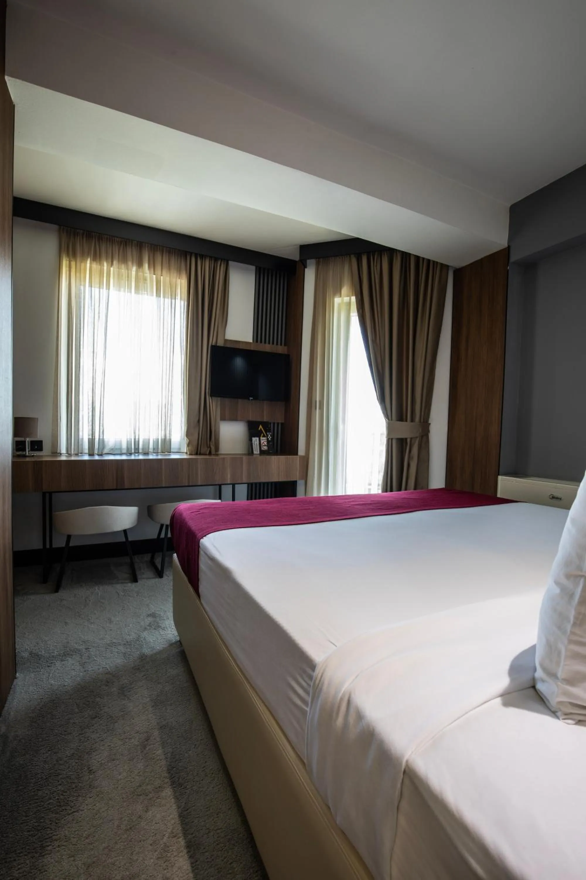 Photo of the whole room, Bed in View Inn Boutique Hotel