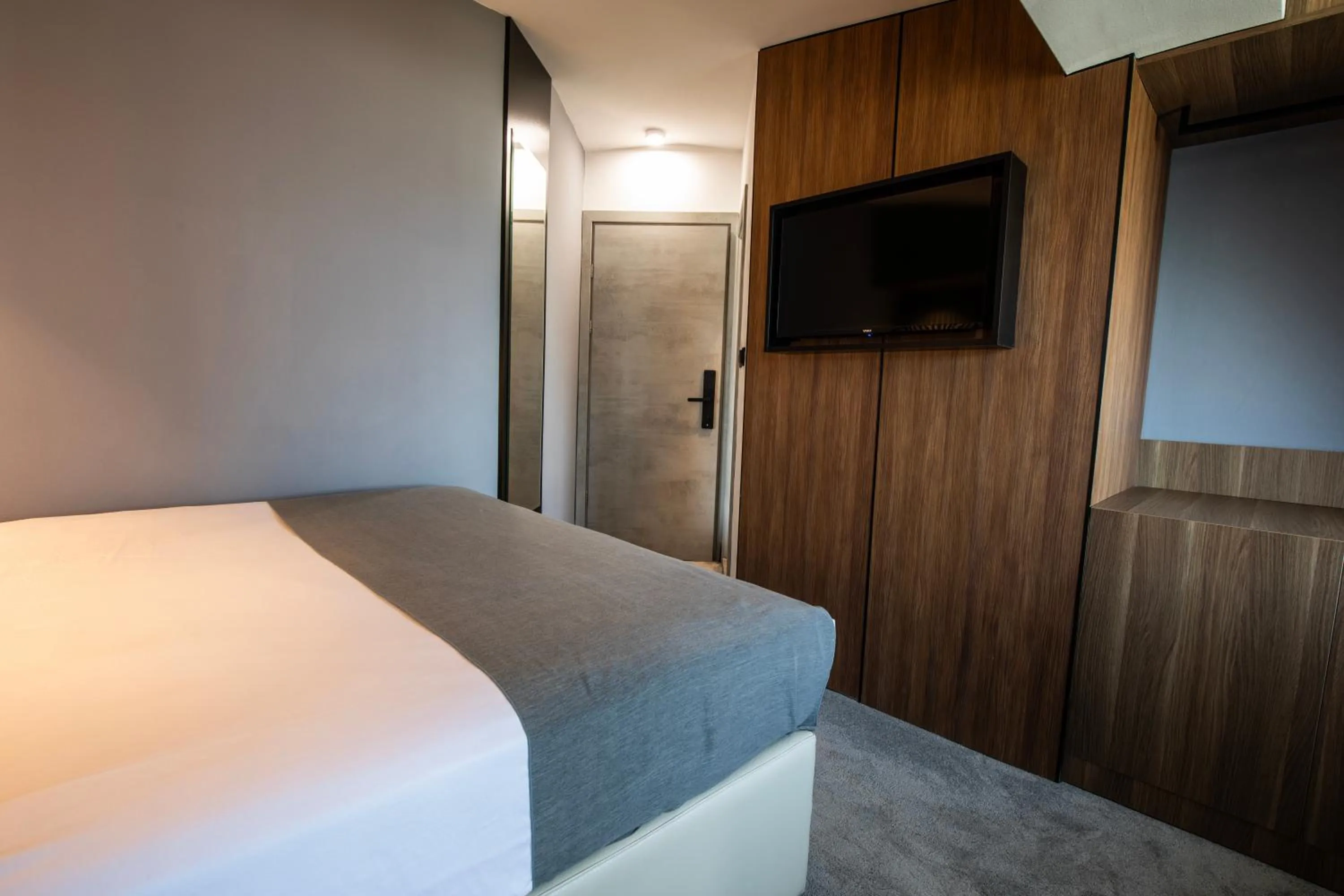 TV and multimedia, Bed in View Inn Boutique Hotel