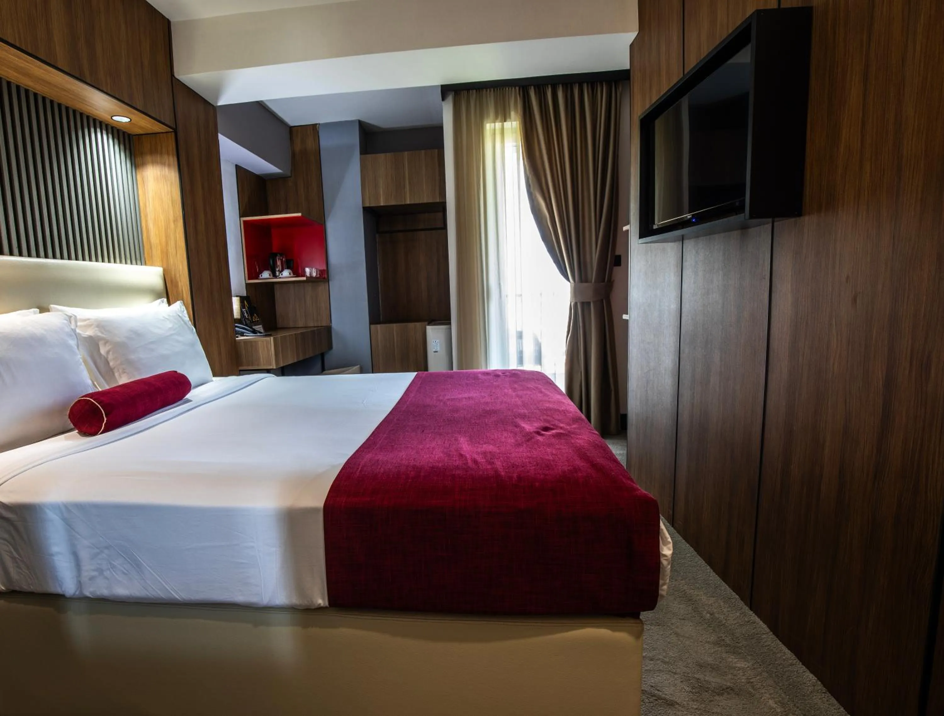 Photo of the whole room, Bed in View Inn Boutique Hotel