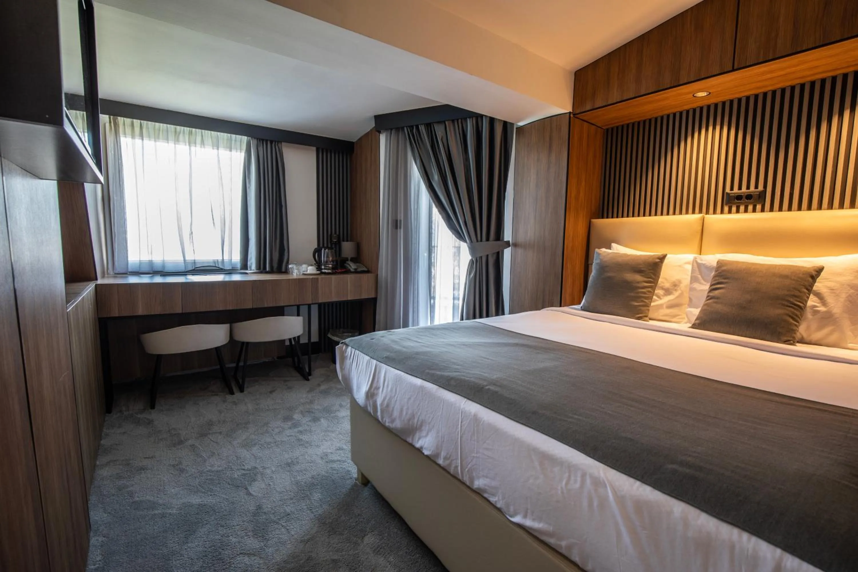 Photo of the whole room, Bed in View Inn Boutique Hotel