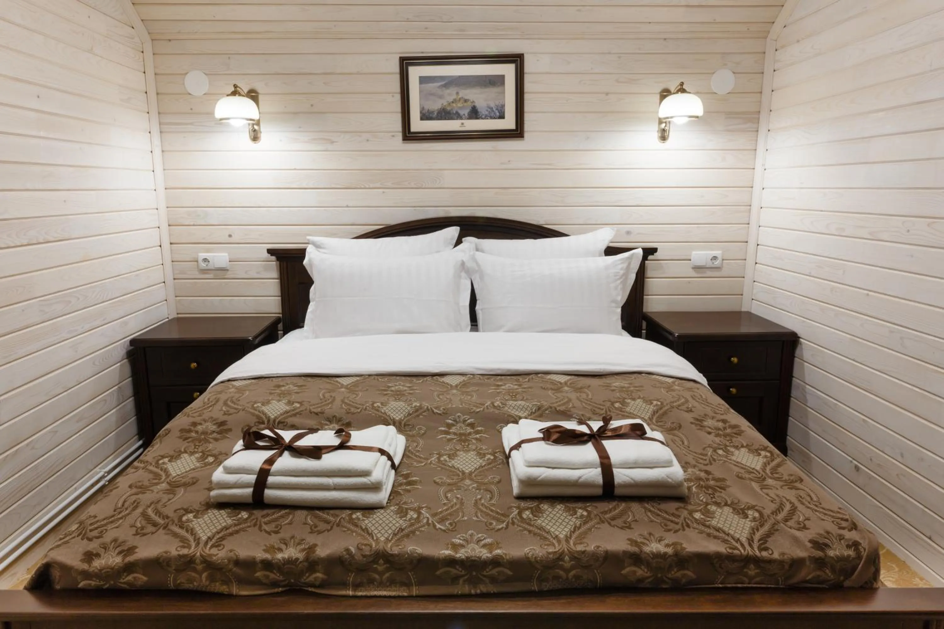 Photo of the whole room, Bed in GasthauS & SPA