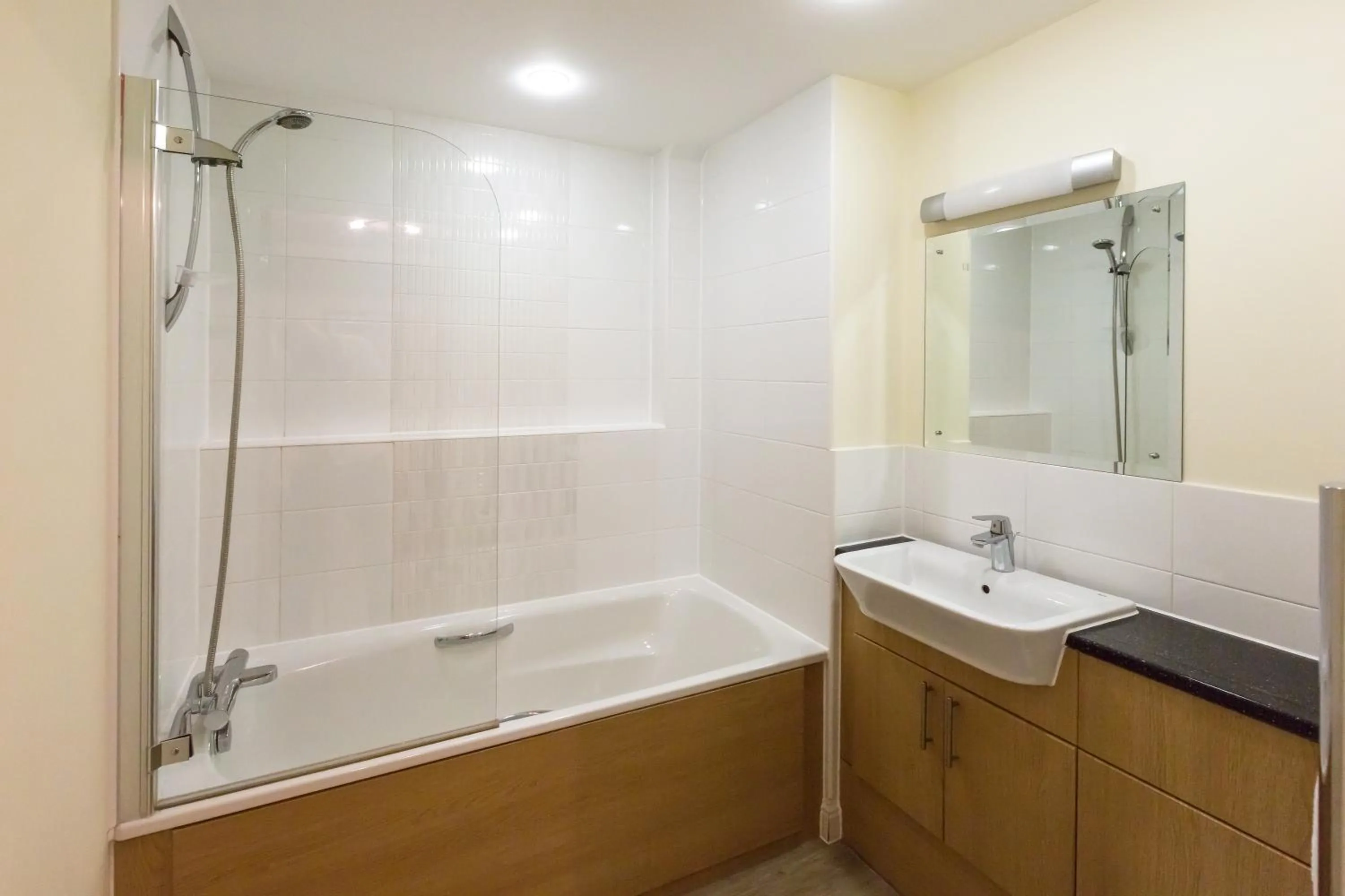 Bathroom in House of Fisher - Central Point