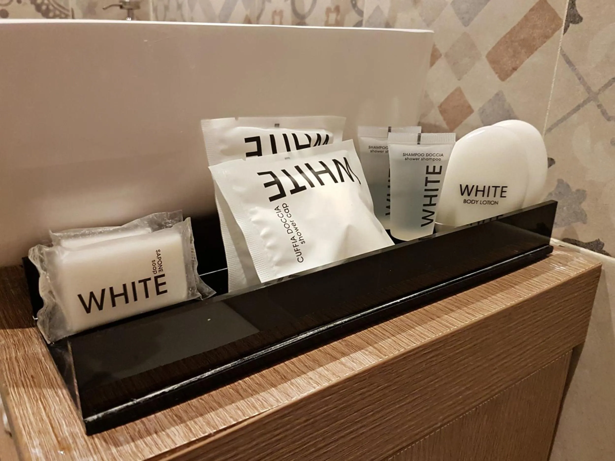 Area and facilities in Navona Central Suites