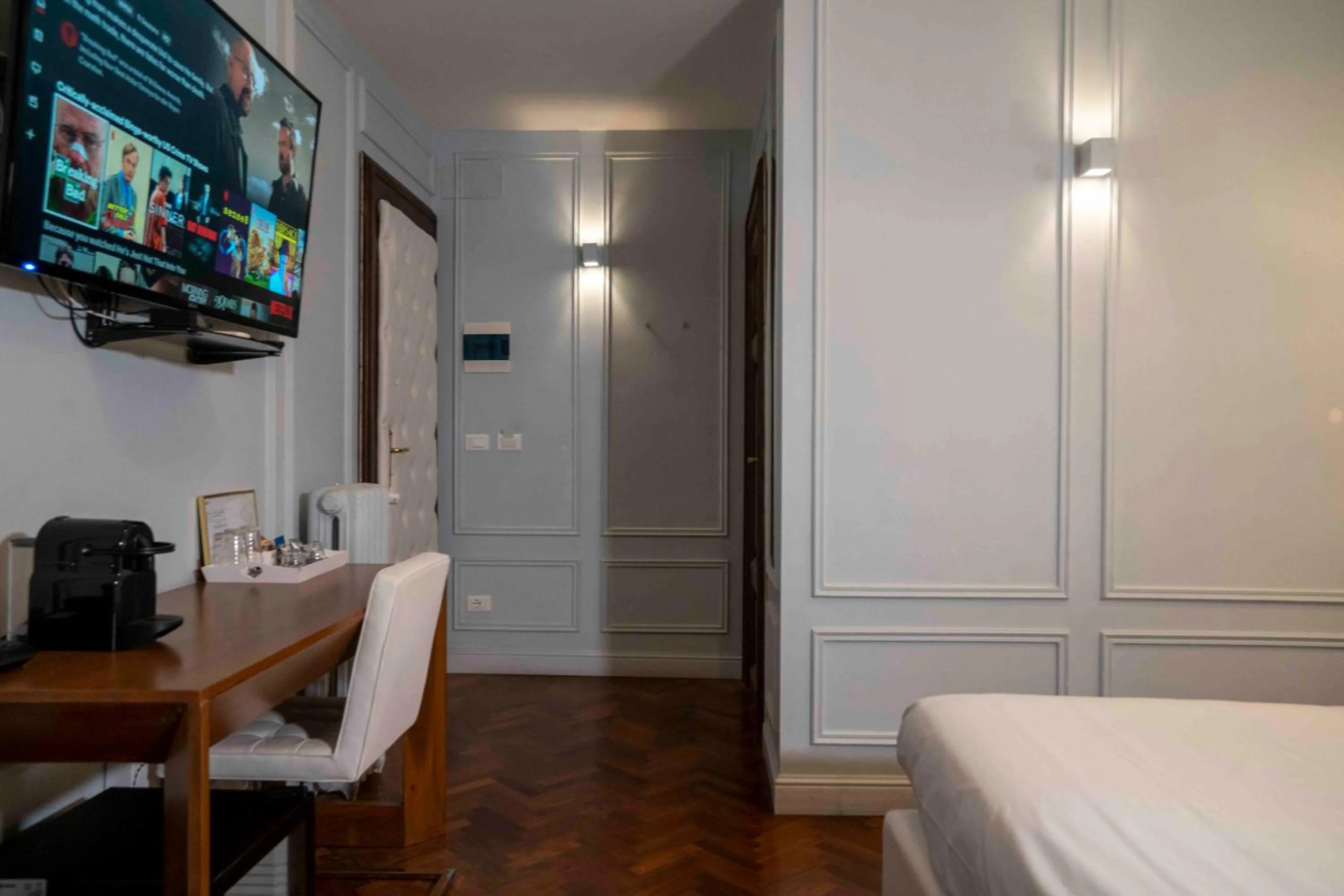 TV and multimedia, Bed in Navona Central Suites