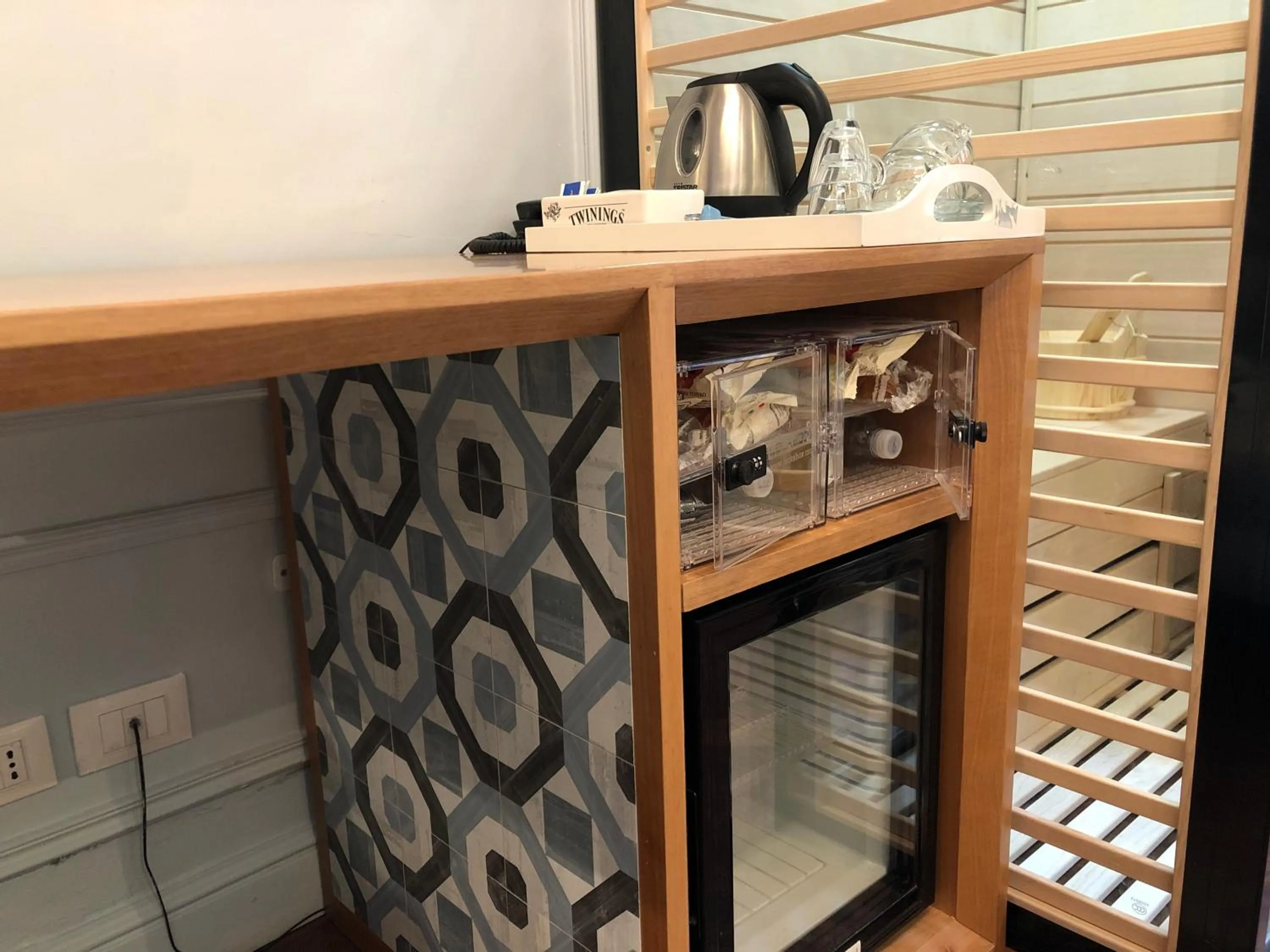 oven in Navona Central Suites