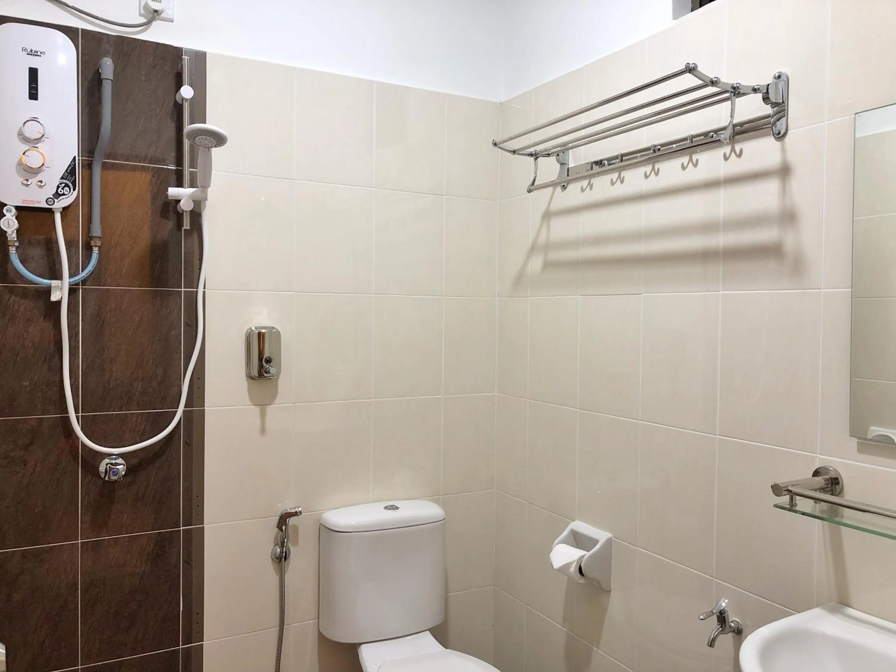 Shower in The Bliss Malacca