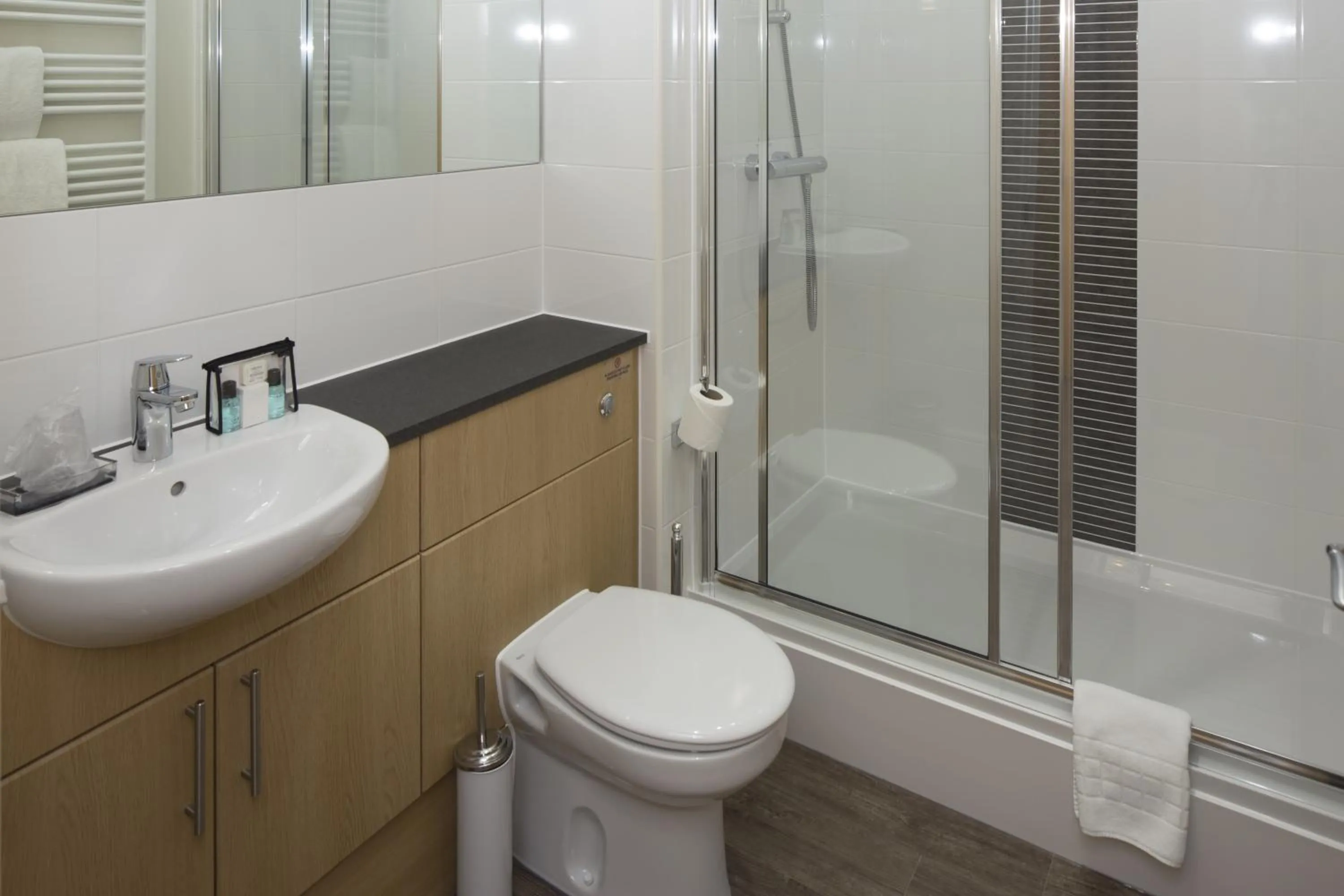 Shower in House of Fisher - Beneficial House