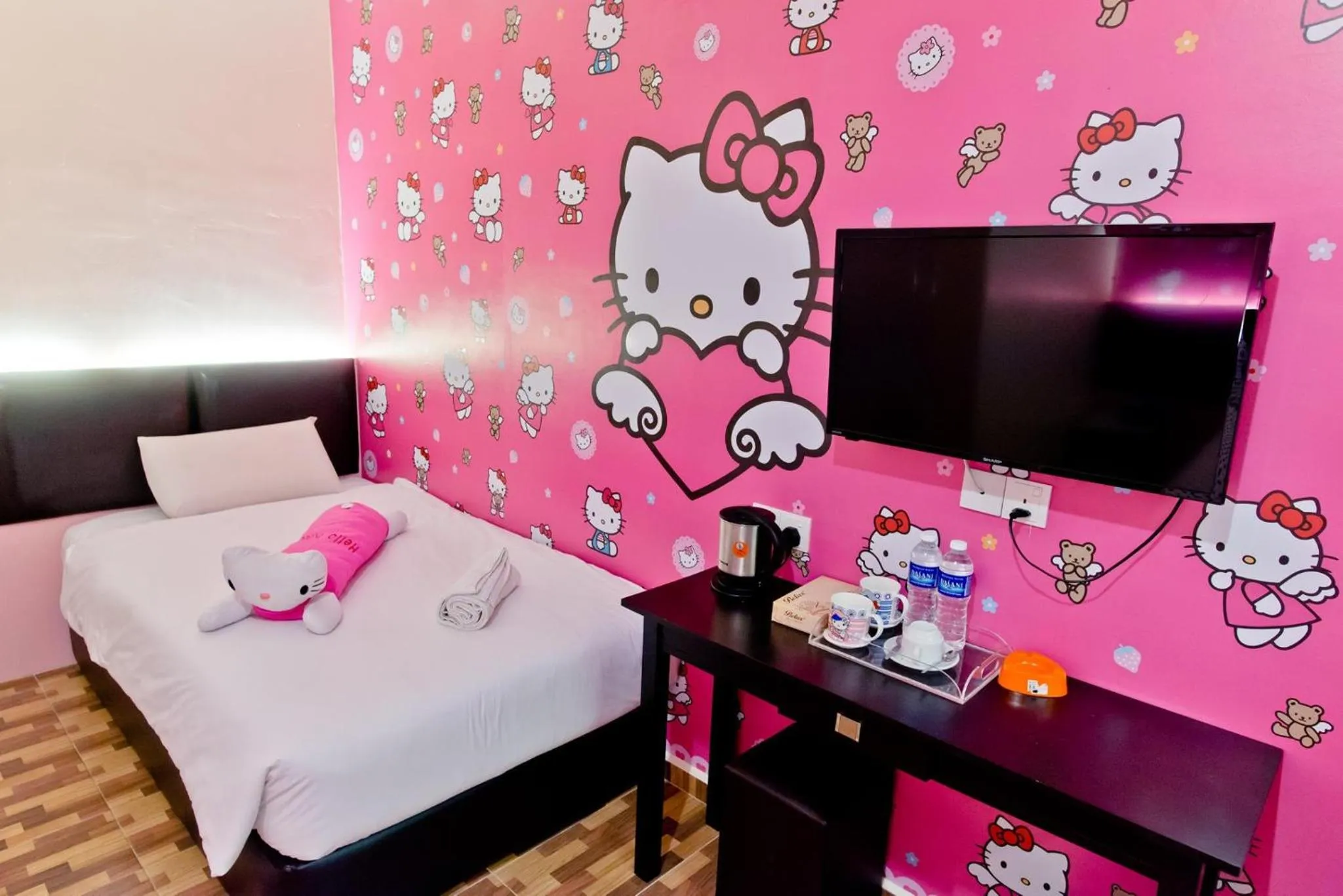 Bed in Gold City Hotel