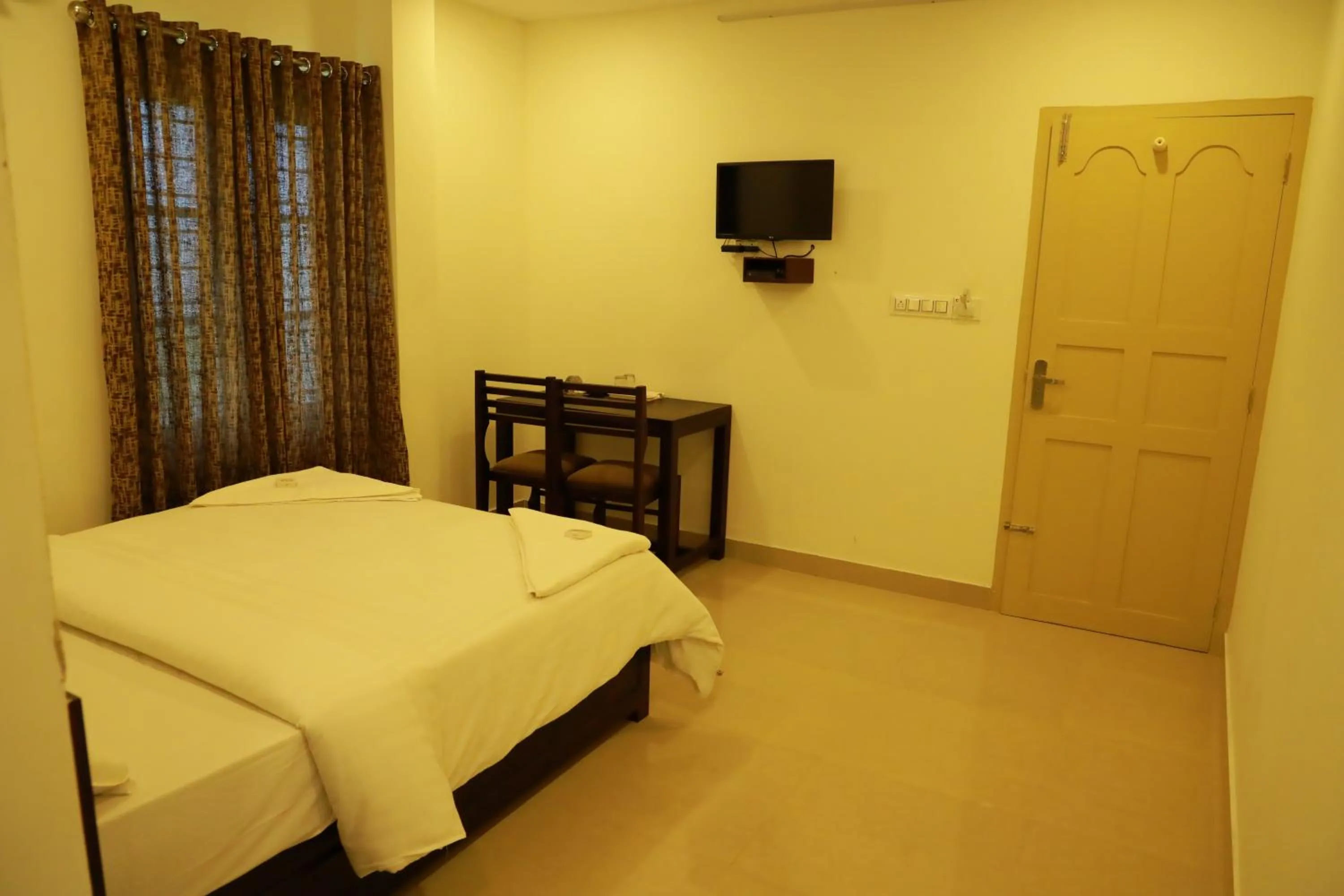 Bed in Anna Residency