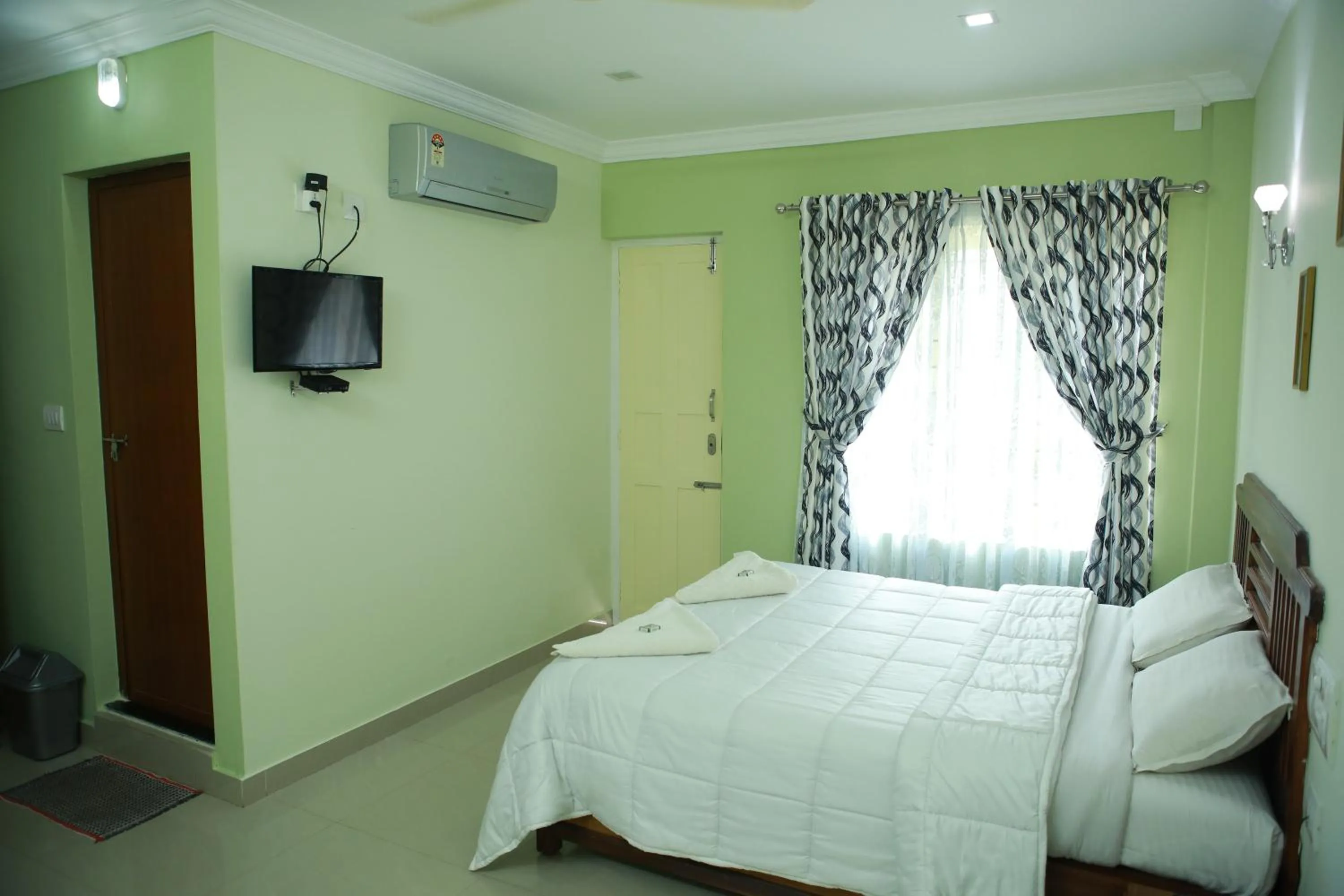 Bed in Anna Residency