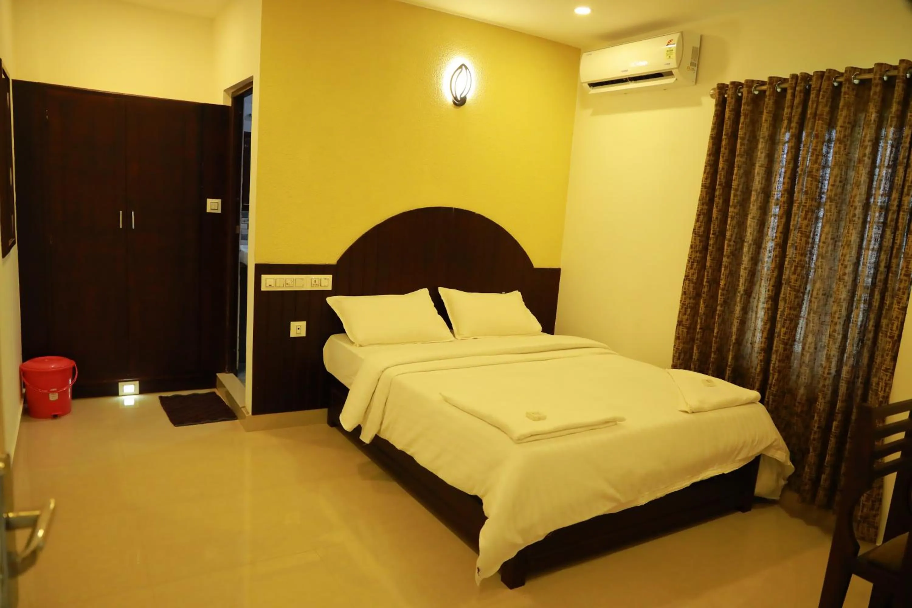 Bed in Anna Residency