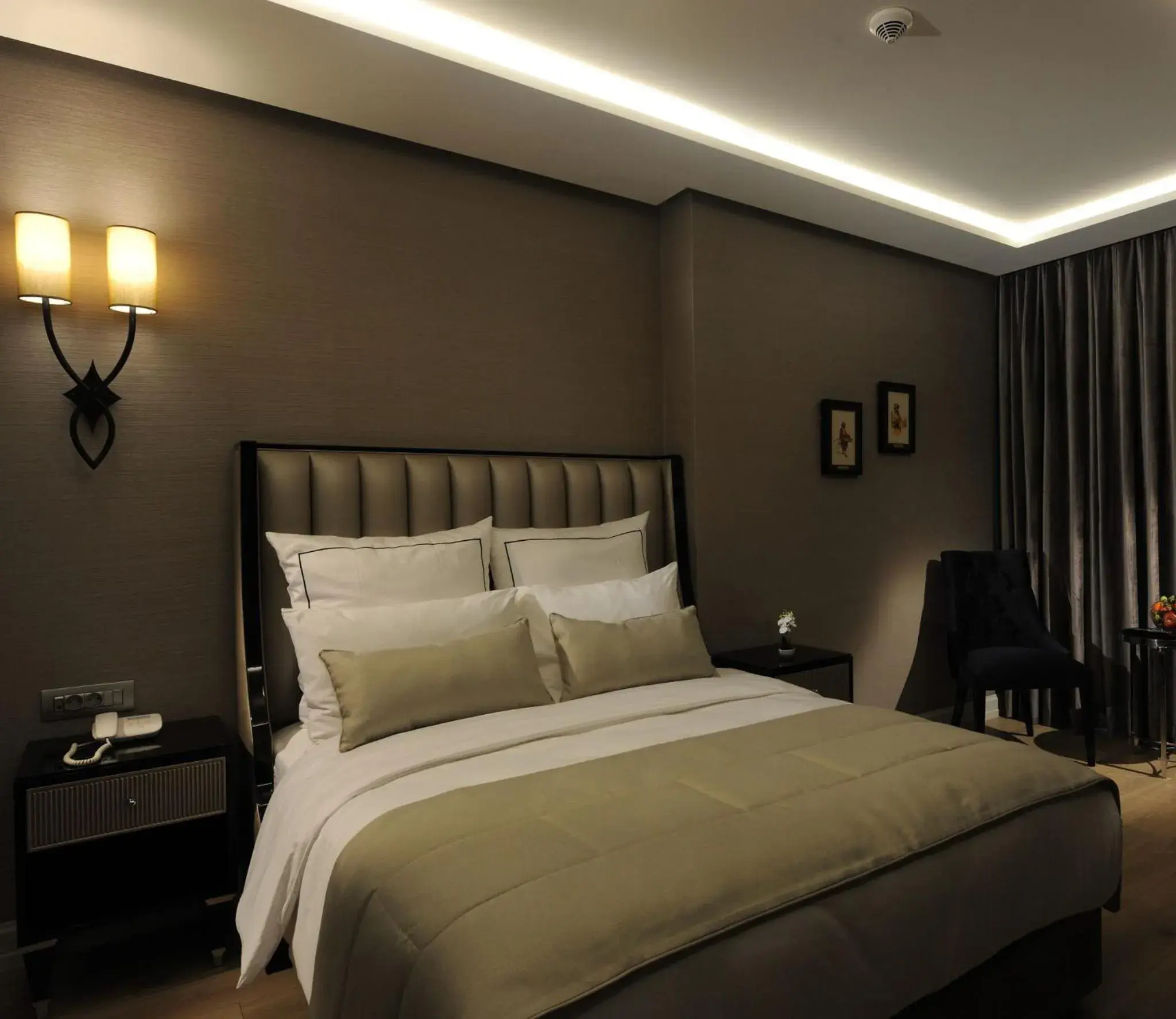 Standard Double Room in Le Petit Palace Hotel - Special Category Standard Double Room in Le Petit Palace Hotel - Special Category