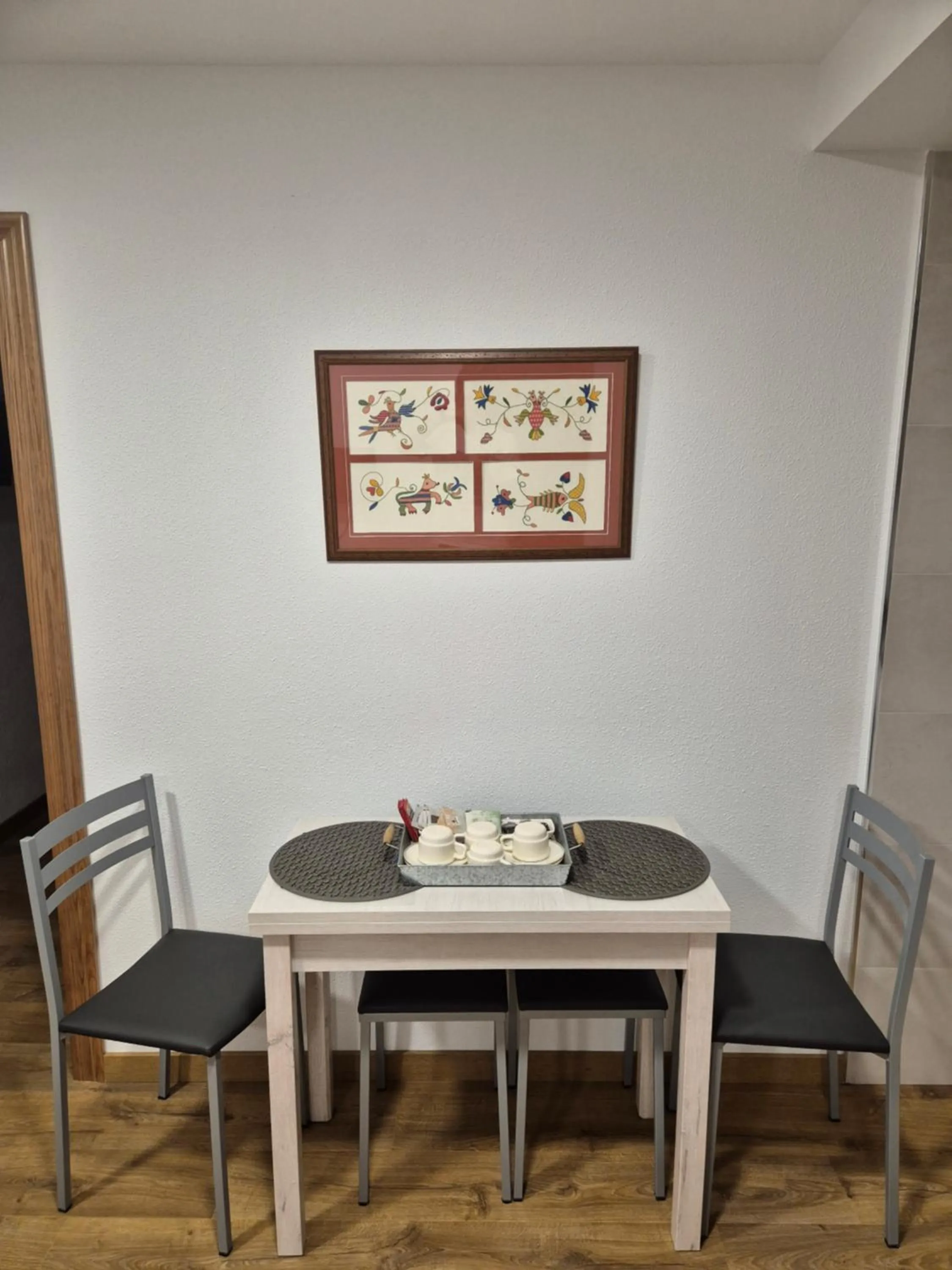 Communal lounge/ TV room in Apartamentos Rio Almar