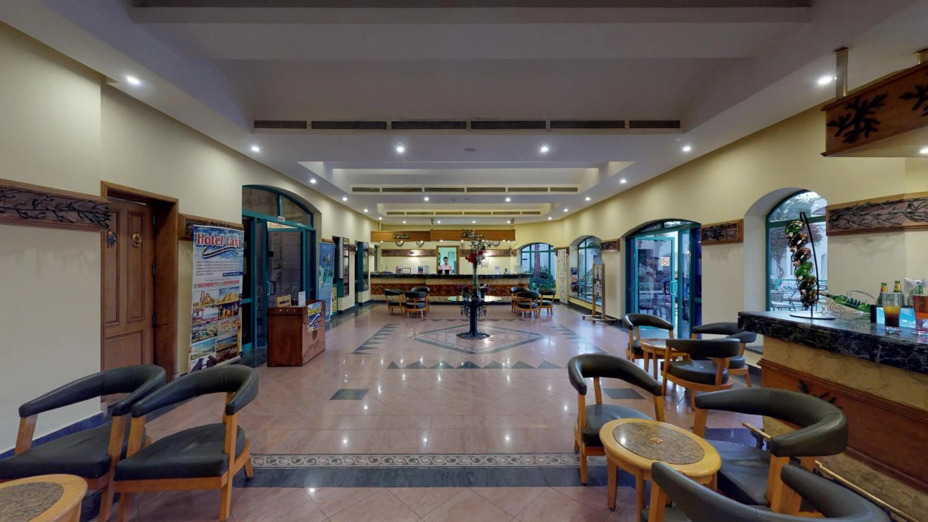 Lobby or reception in Falcon Hills Hotel