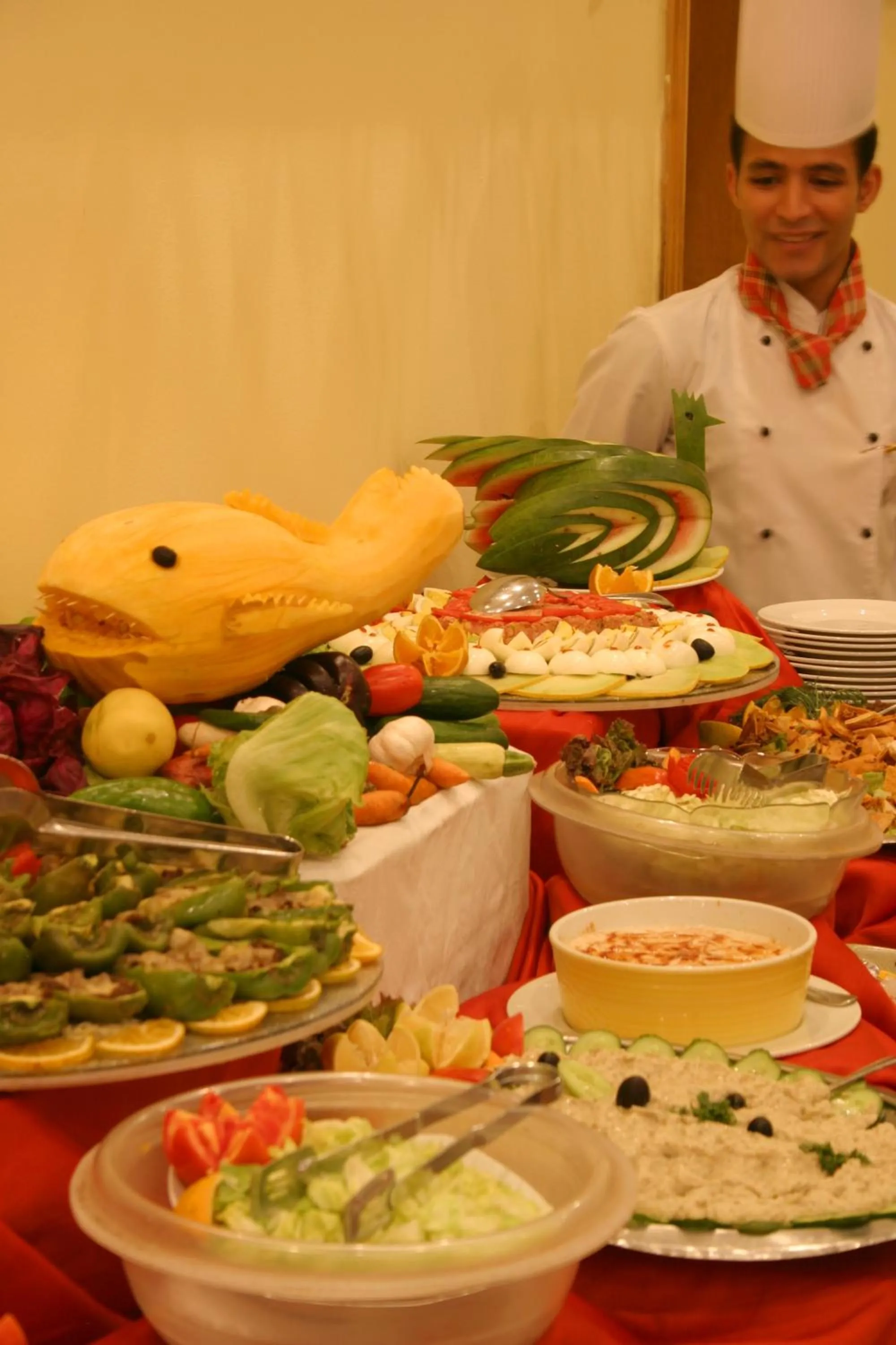 Buffet breakfast in Falcon Hills Hotel