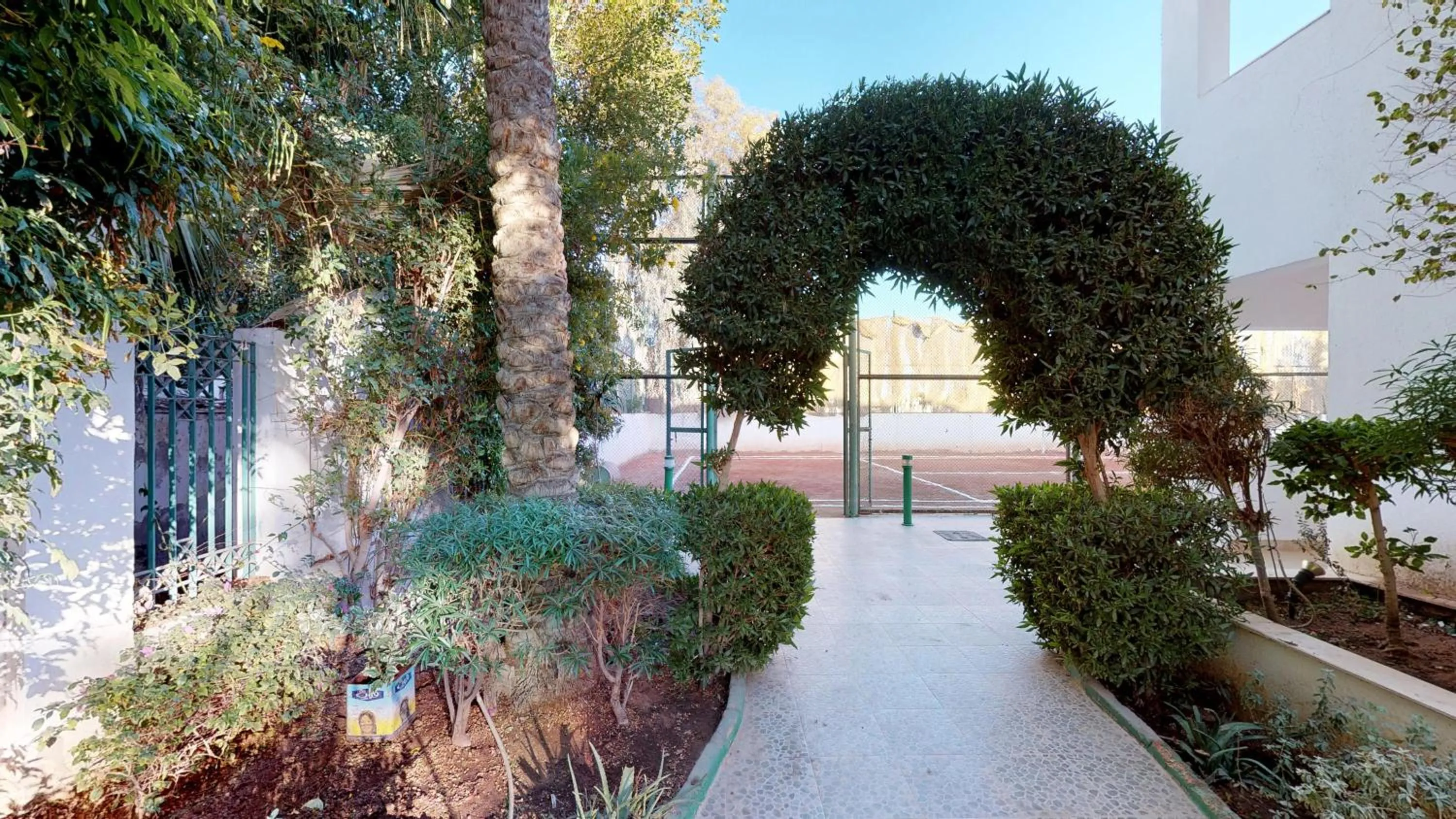 Tennis court in Falcon Hills Hotel