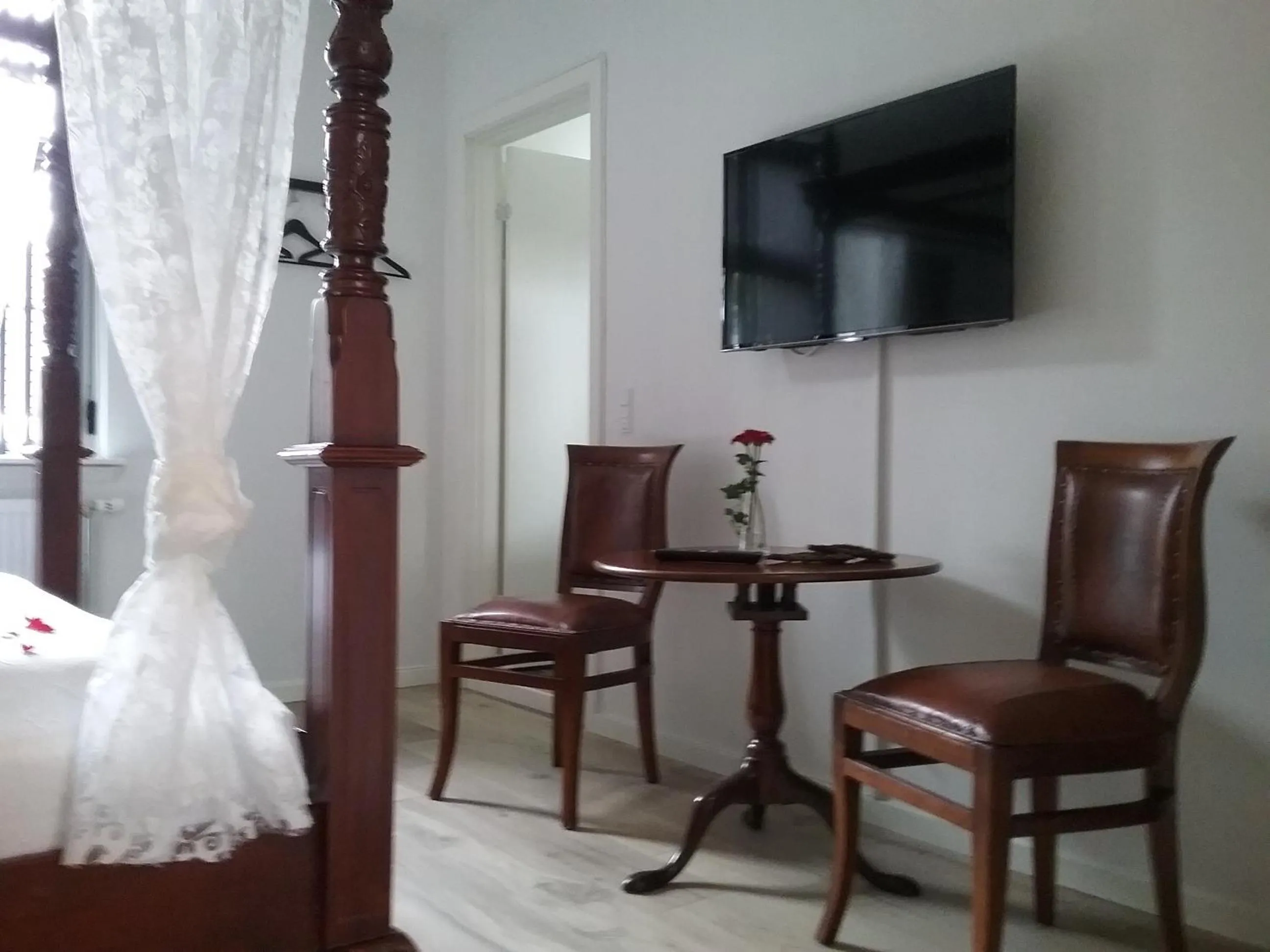 Day, Bed in Hals Hotel