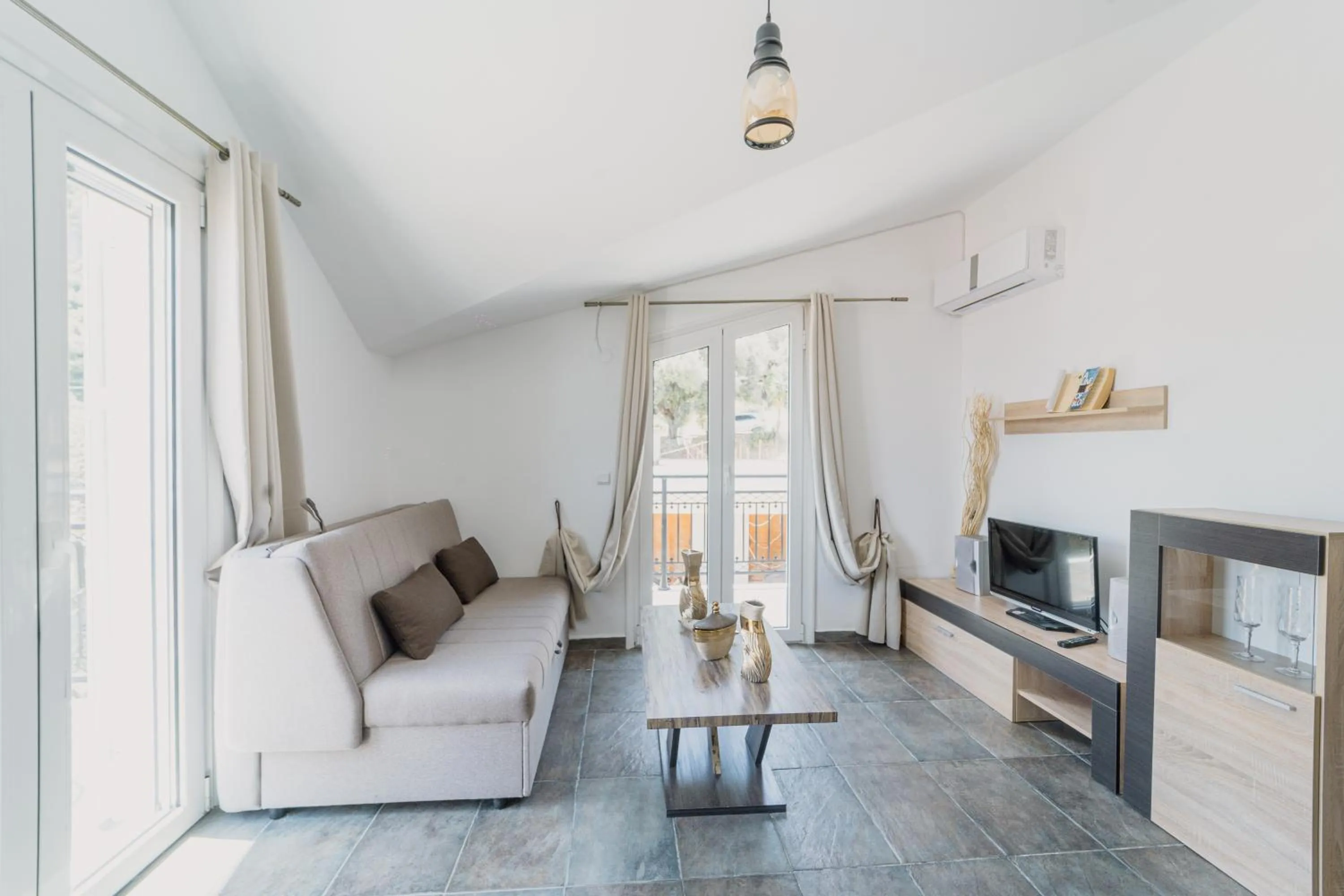 Living room in Stellatos House