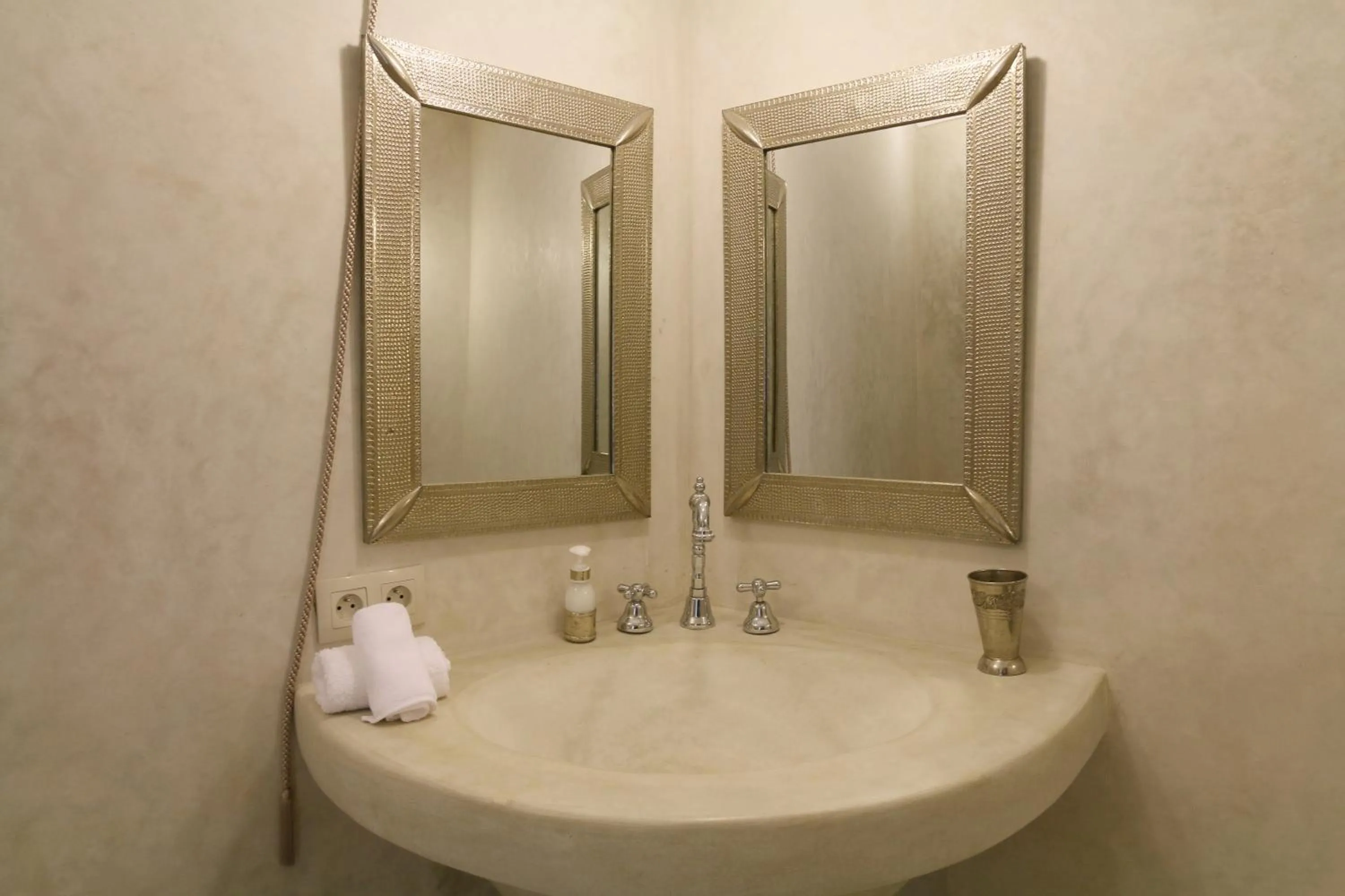 Bathroom in Riad Dar Ayur