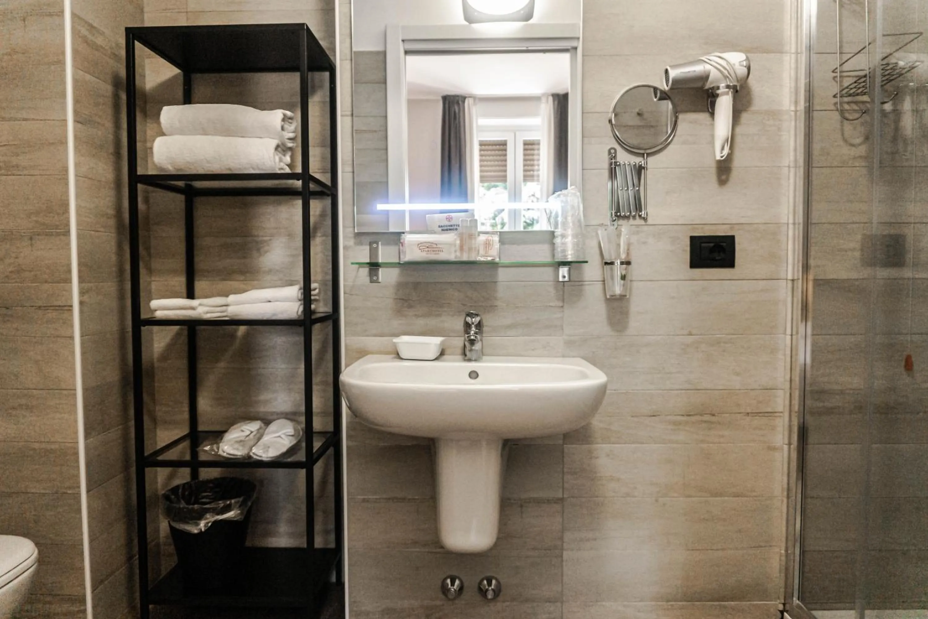 Bathroom in Aparthotel Meneghino