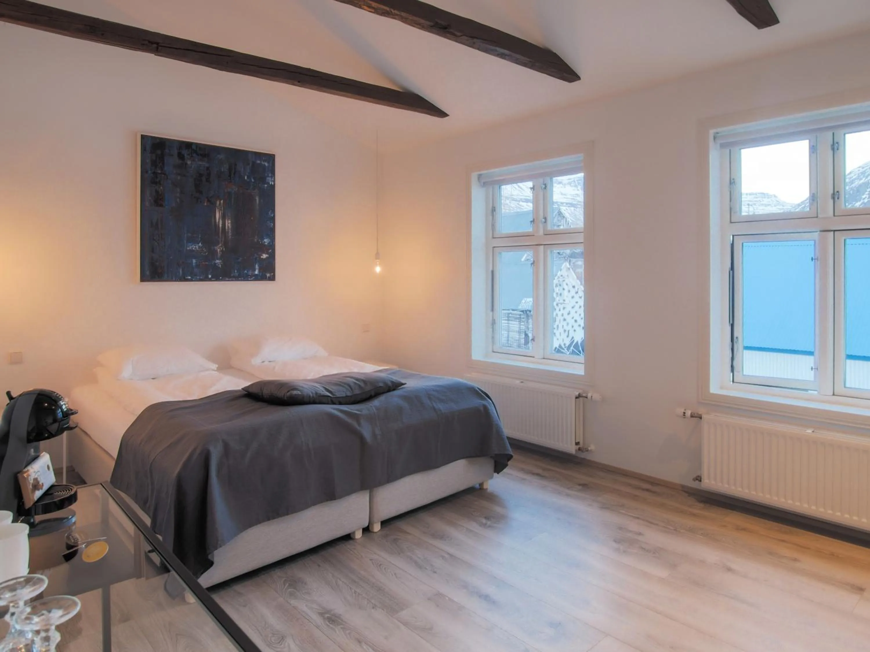 Landmark view, Bed in Við Lónið Guesthouse