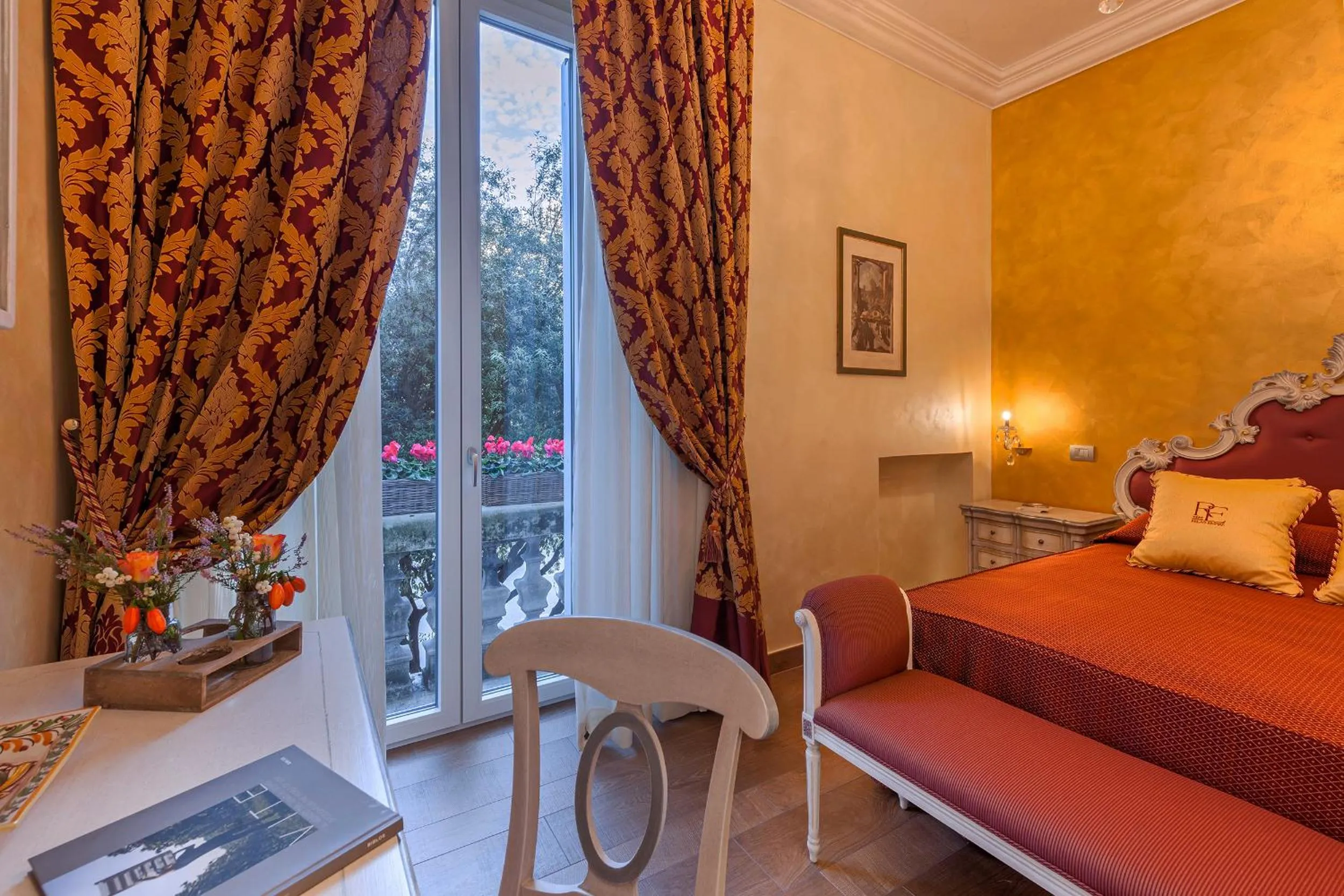 Bedroom, Bed in Relais Empire