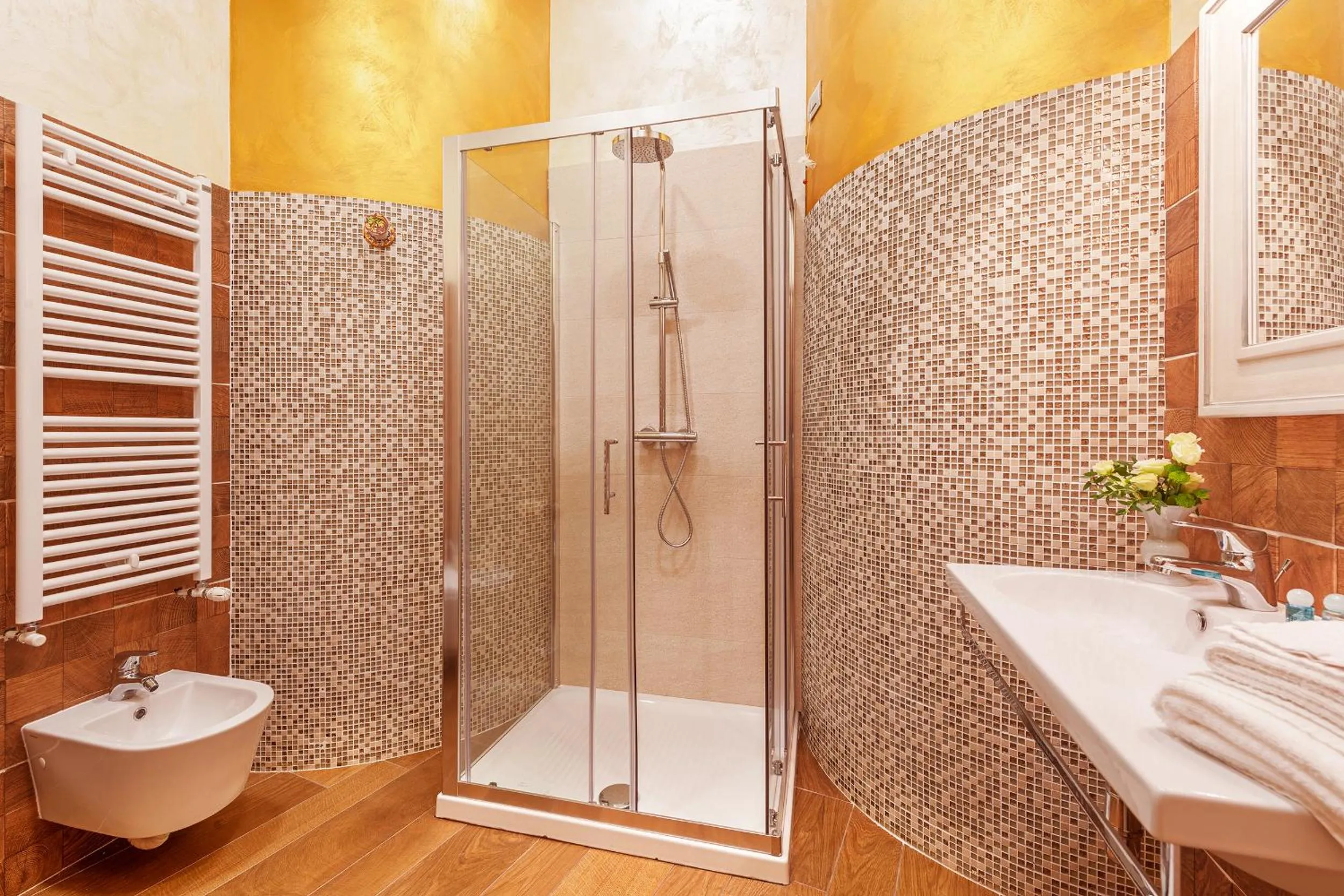 Shower in Relais Empire