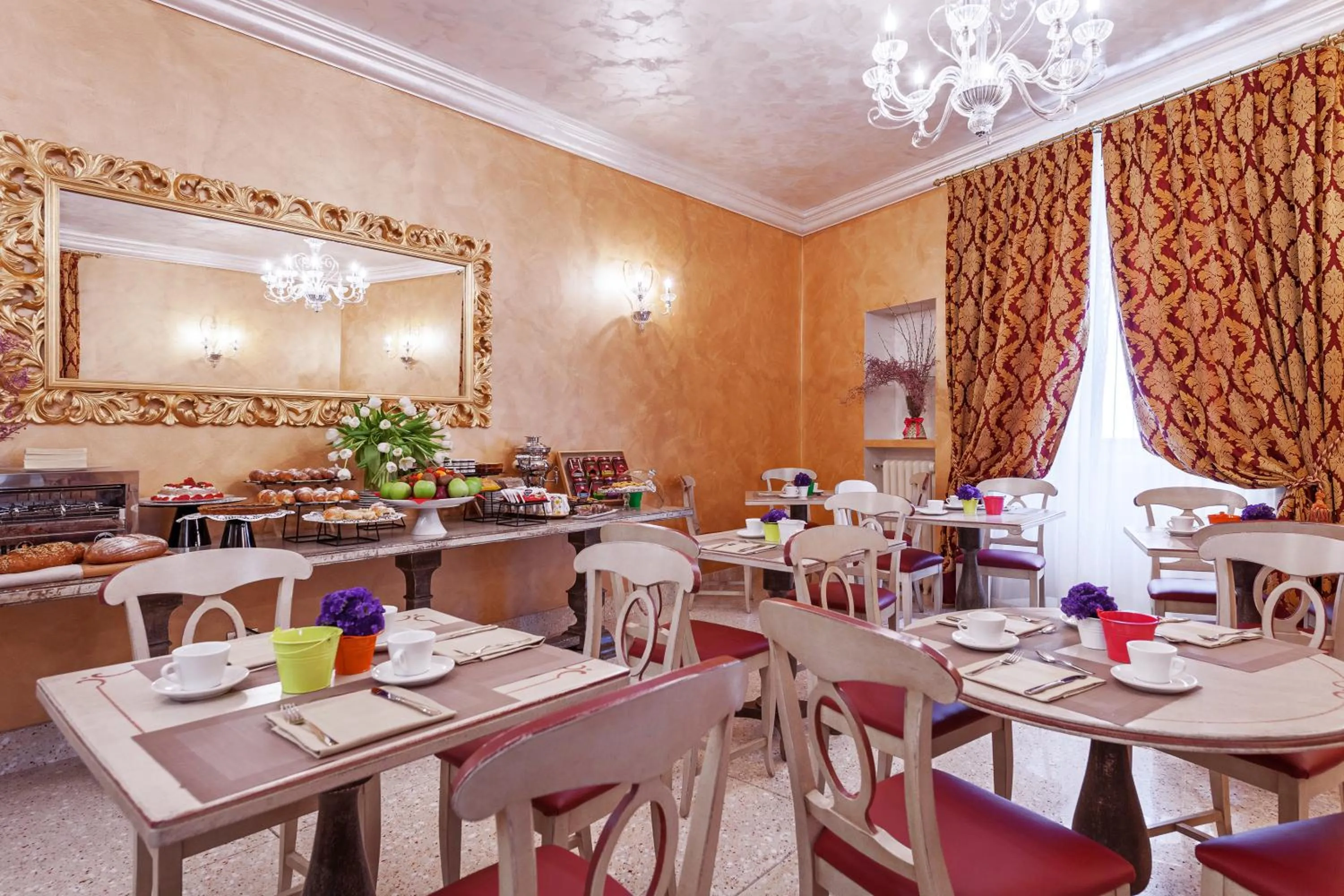 Lounge or bar in Relais Empire