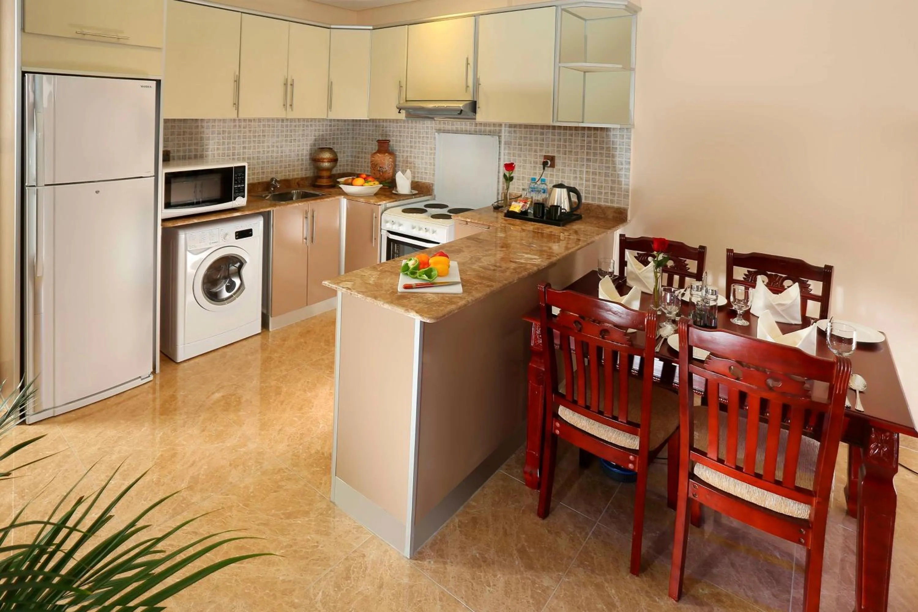 Photo of the whole room in Best Western Plus Salmiya