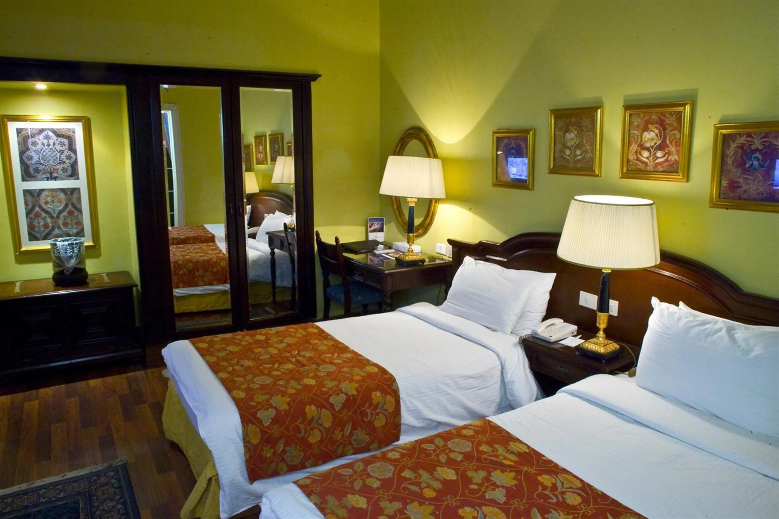 Bedroom, Bed in Helnan Auberge Fayoum