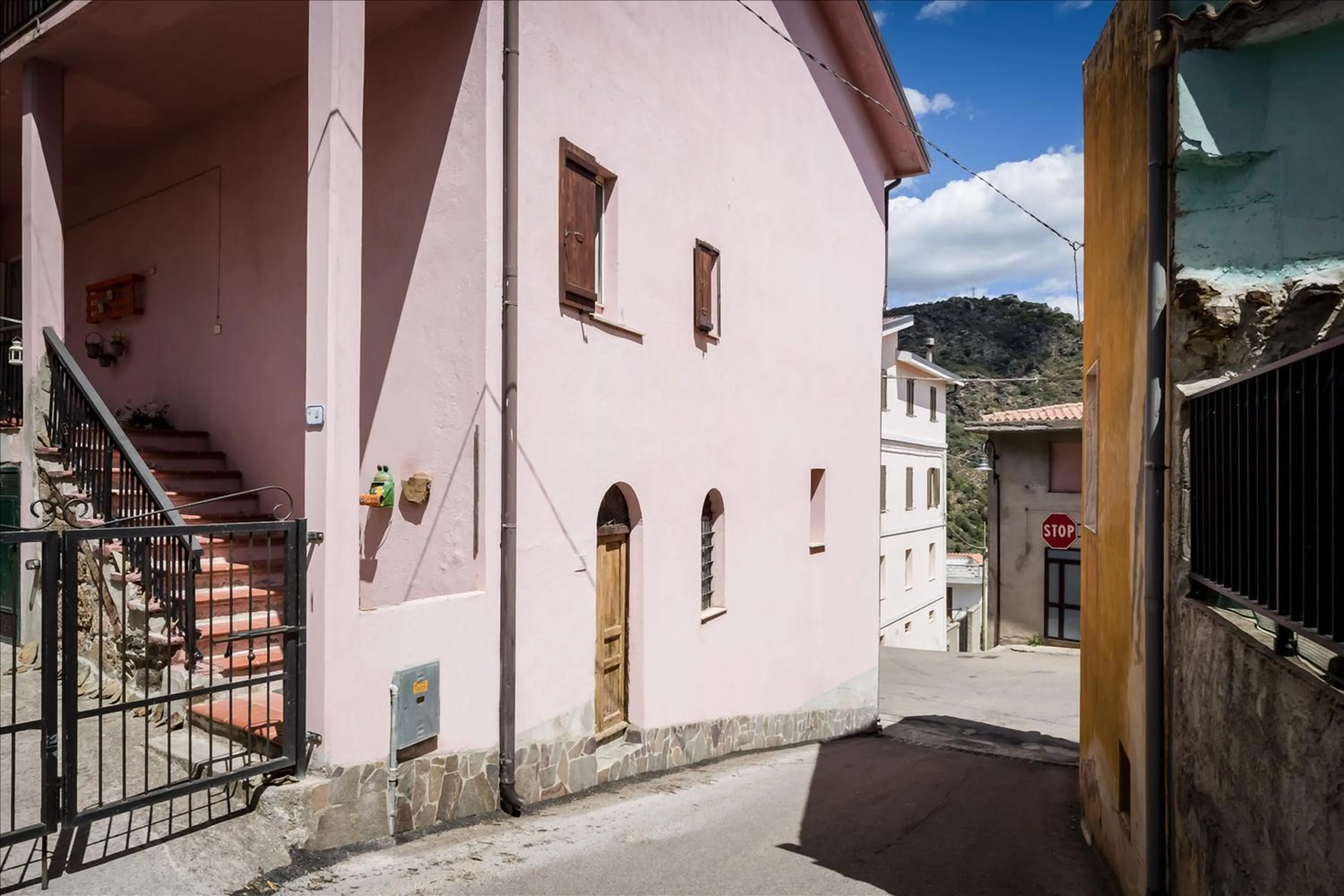 Facade/entrance in B&B Gennarcu