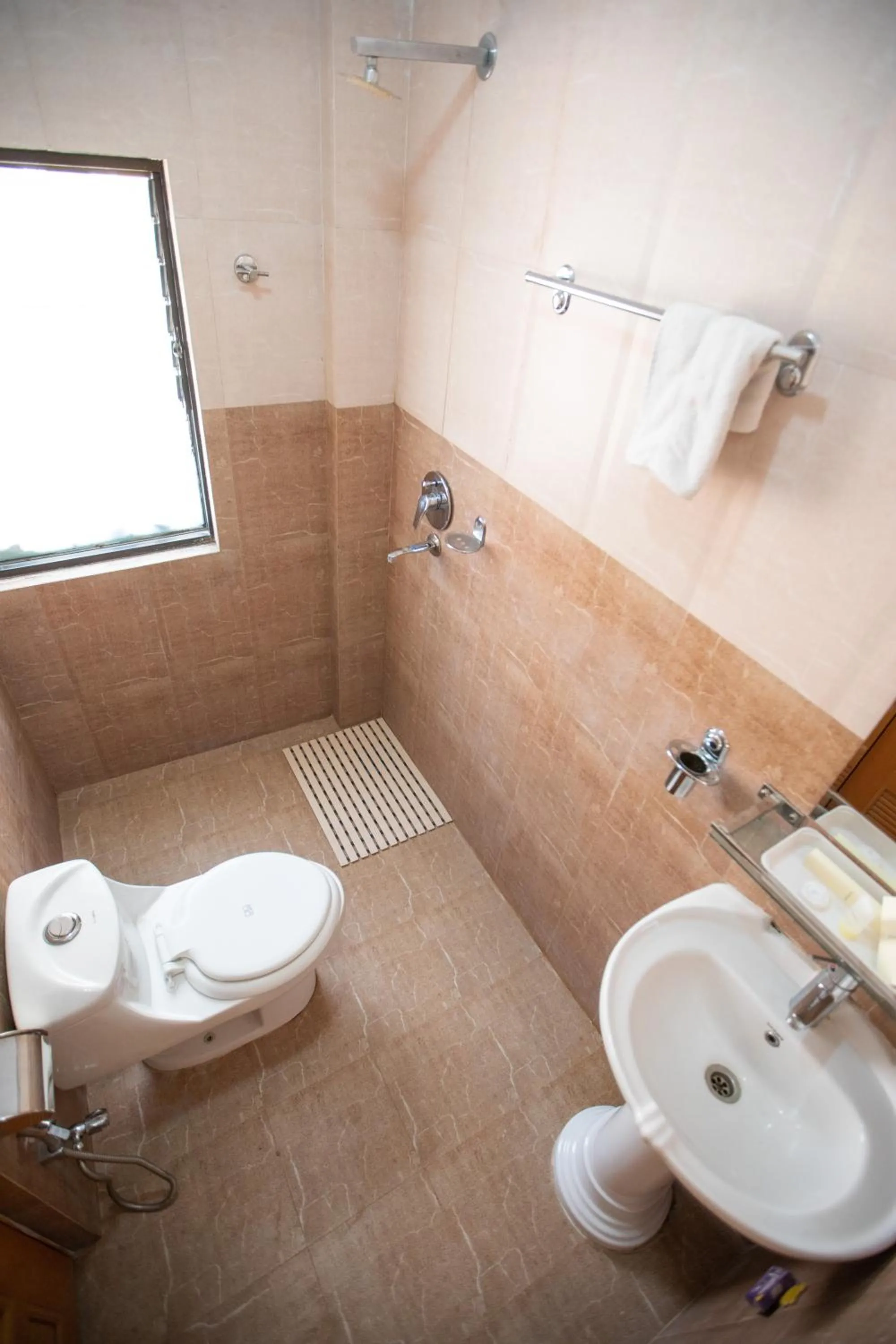 Bathroom in Kathmandu Sunny Hotel