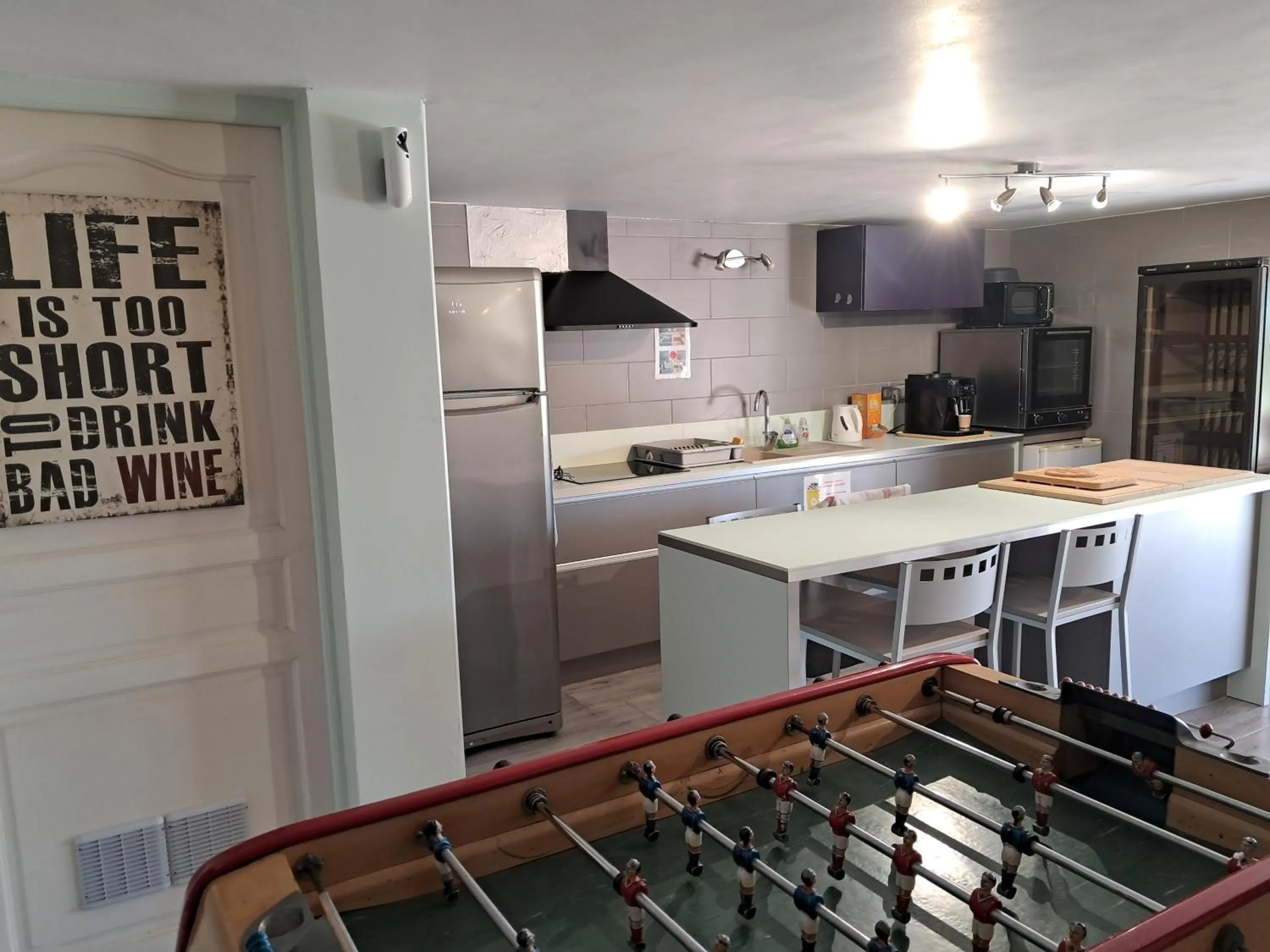 Communal lounge/ TV room in La Bastide Des Selves