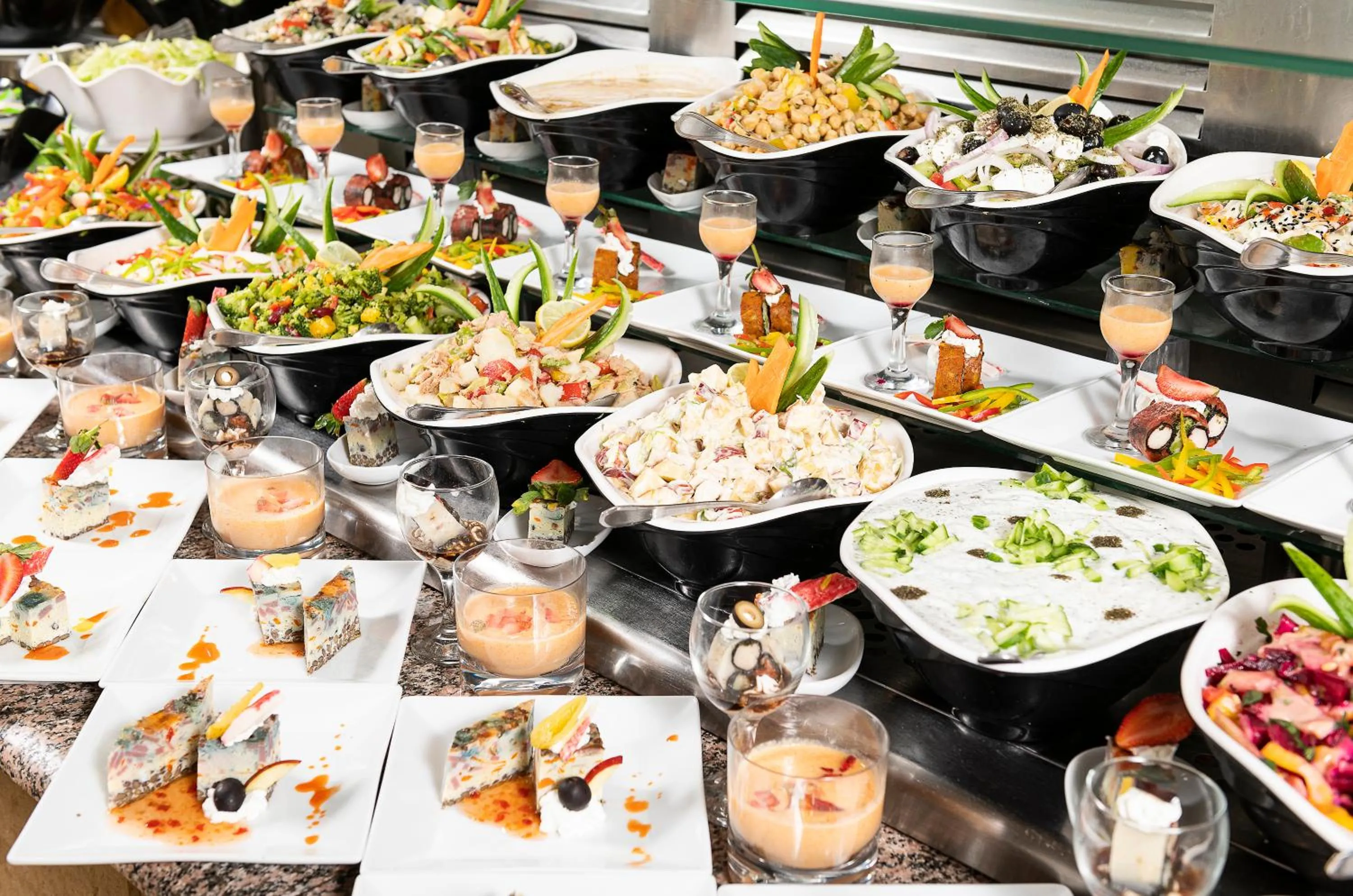 Restaurant/places to eat in Three Corners Fayrouz Plaza Beach Resort