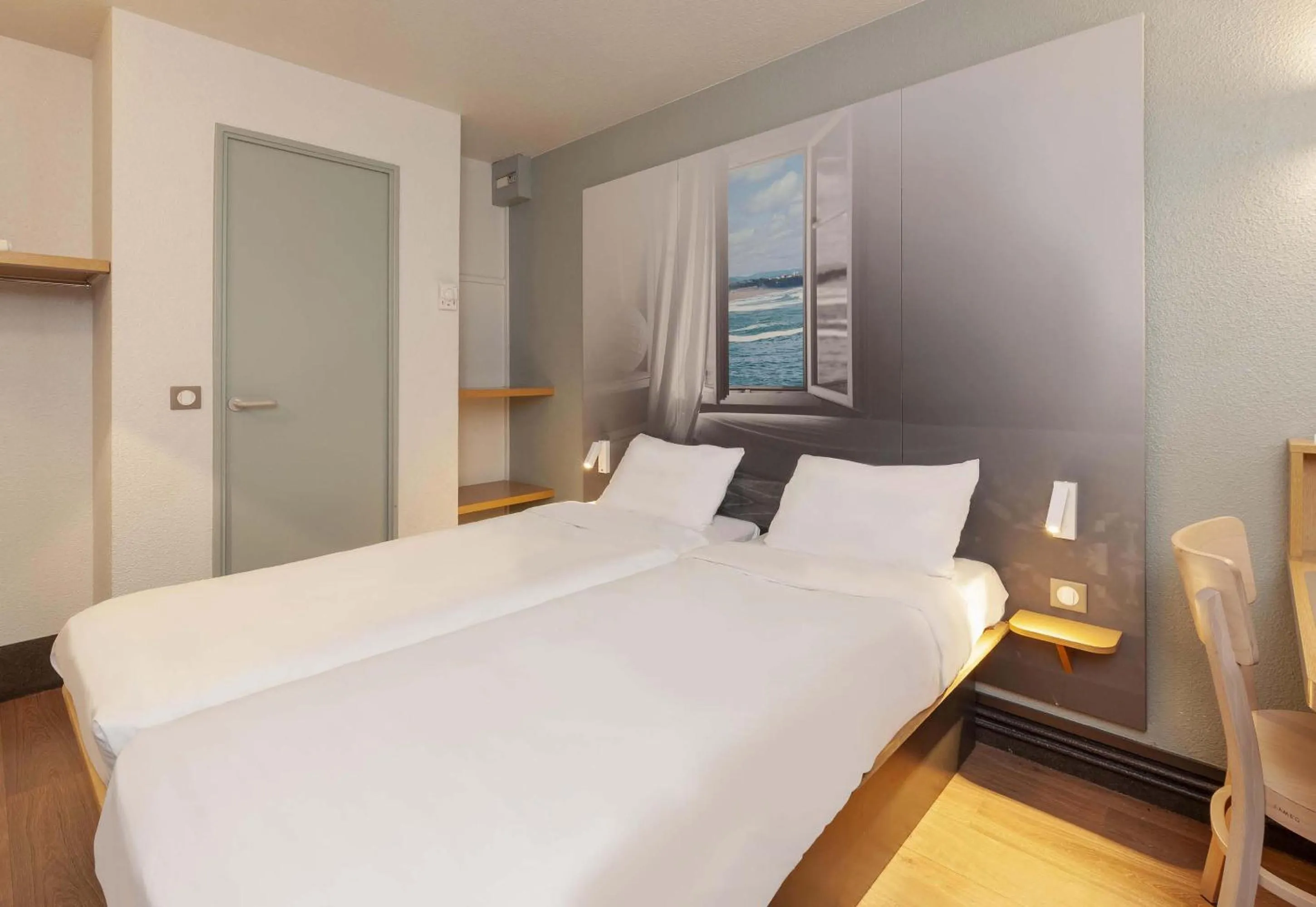 Bedroom, Bed in B&B HOTEL Bayonne