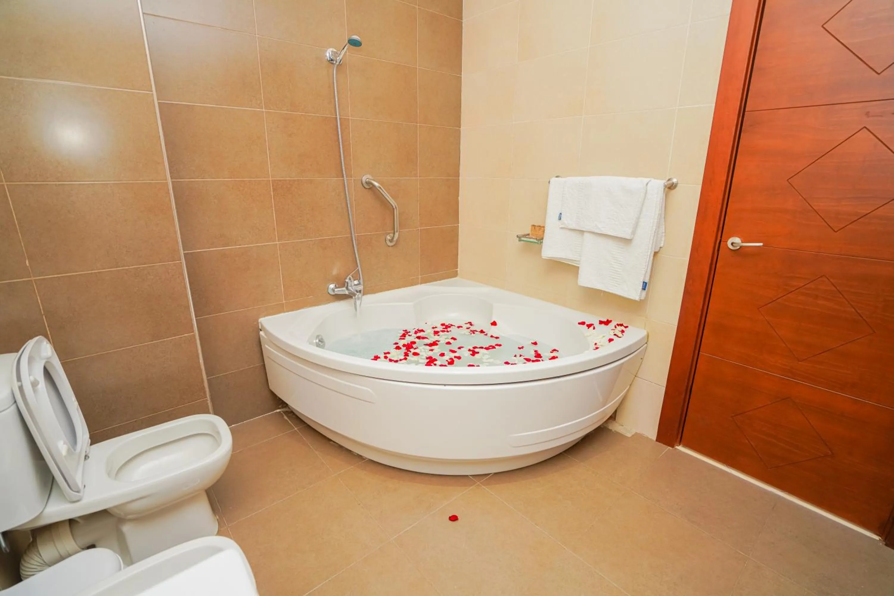 Shower in Tanger Med Hotel, Conference & Catering