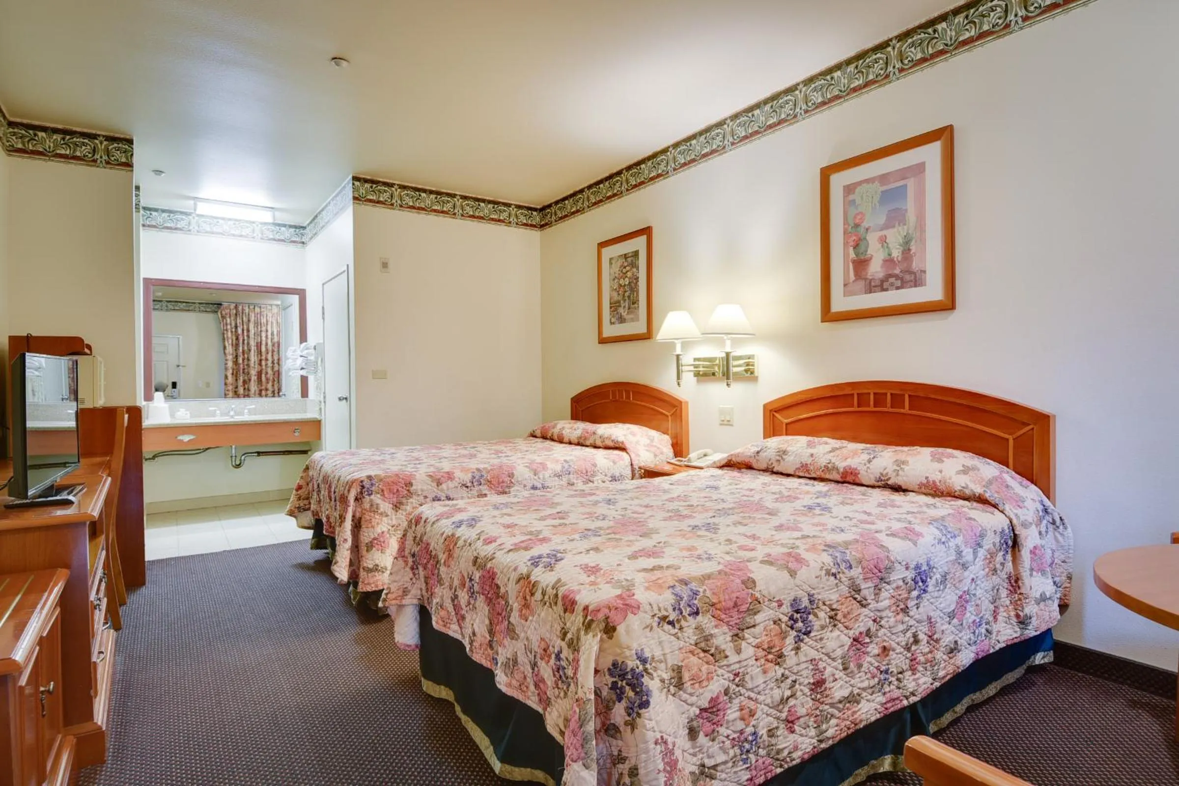 Photo of the whole room in Vagabond Inn Hacienda Heights