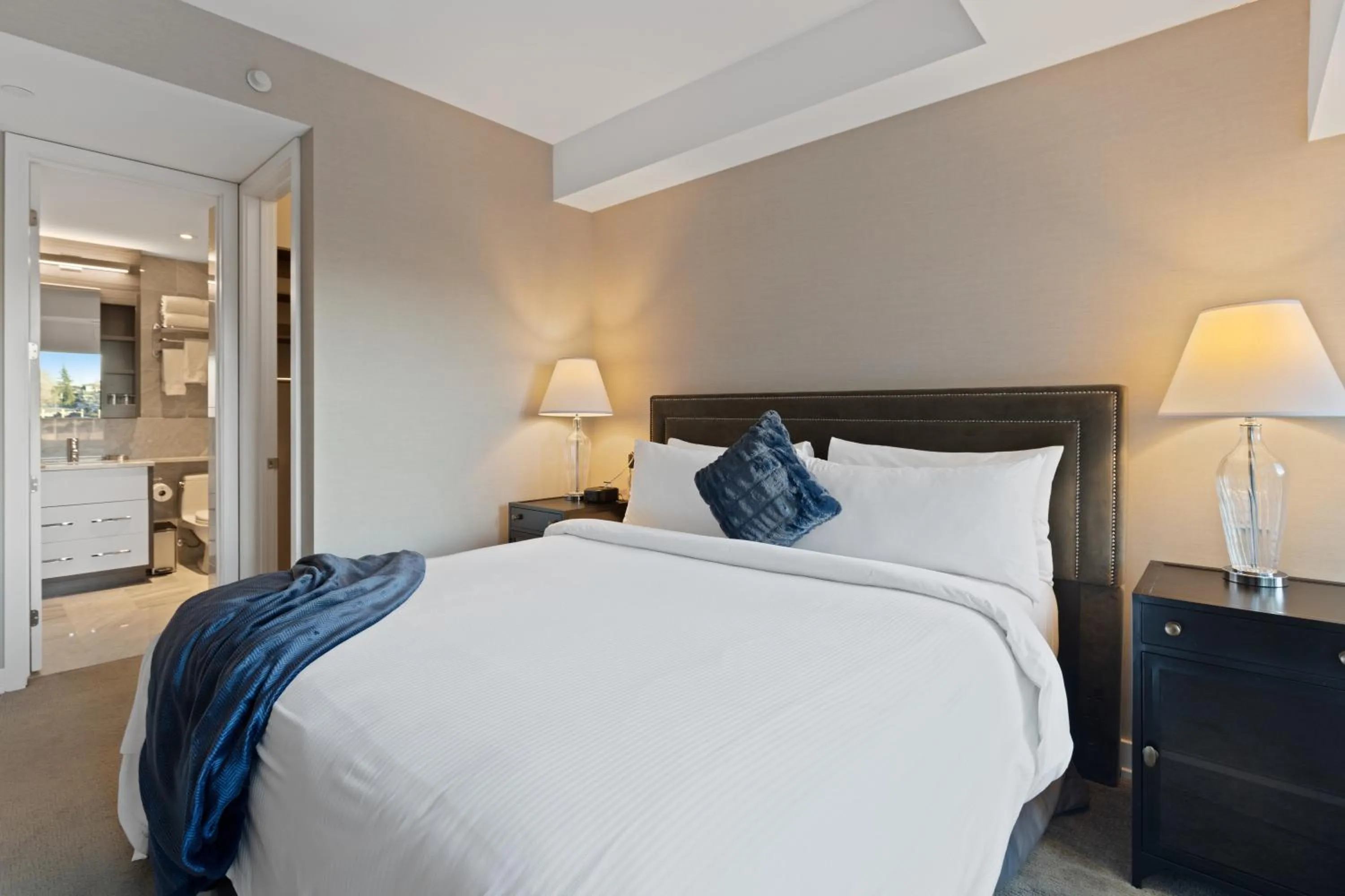 Bedroom, Bed in SOHO Residences Champagne