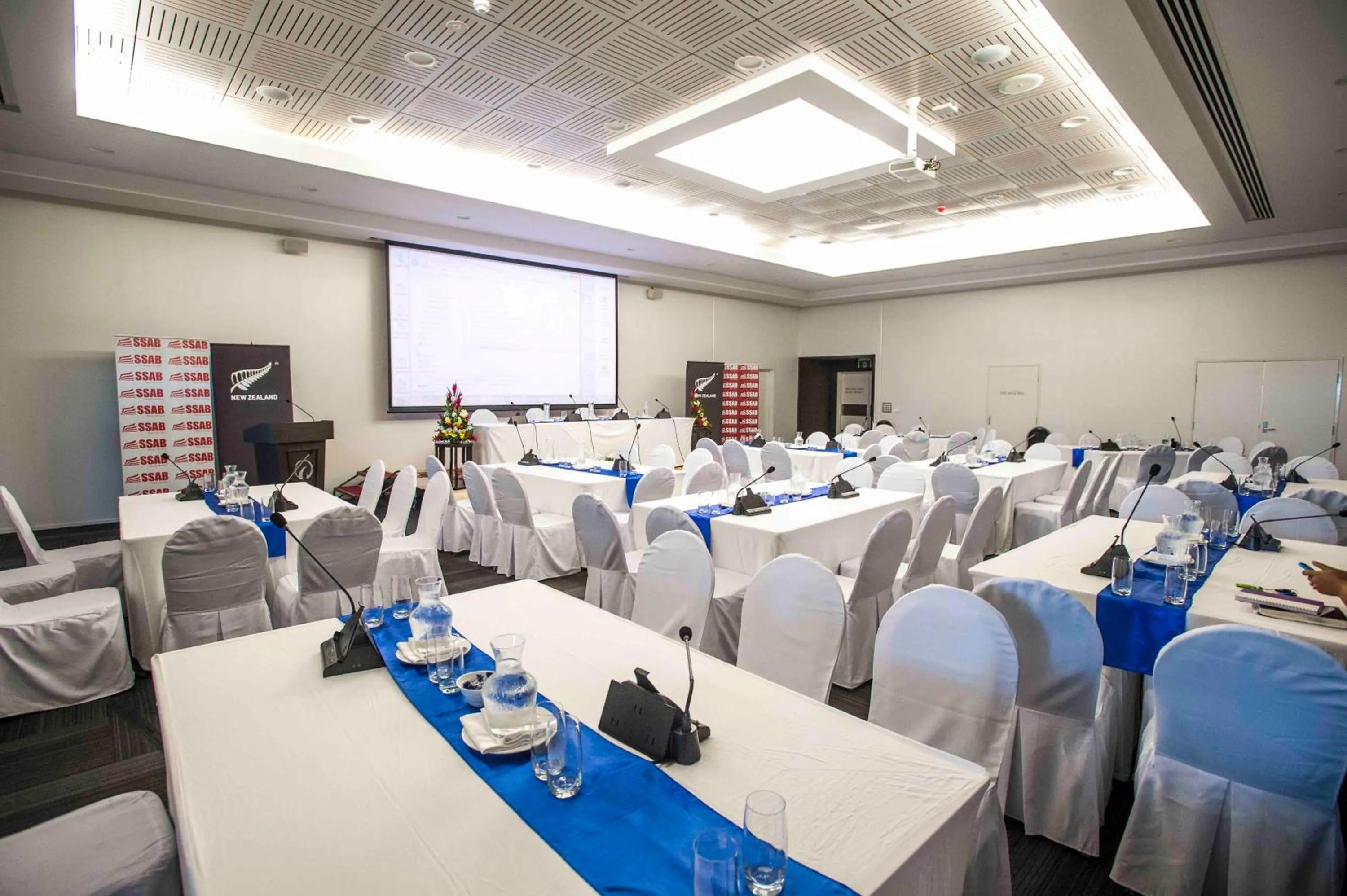 Business facilities in Taumeasina Island Resort