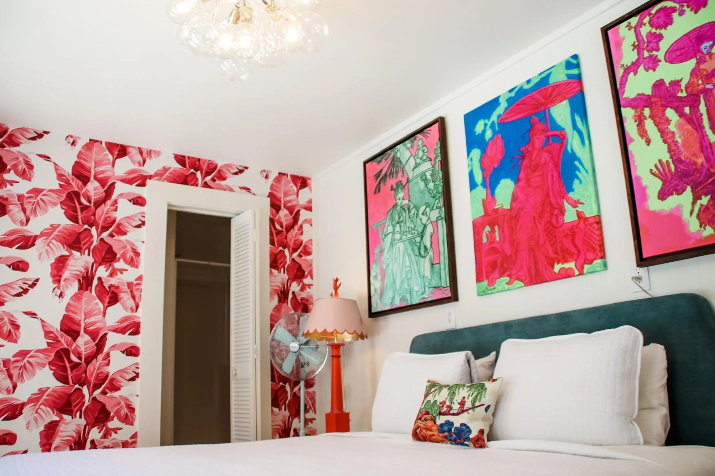 Decorative detail, Bed in Marreros Guest Mansion - Adult Only