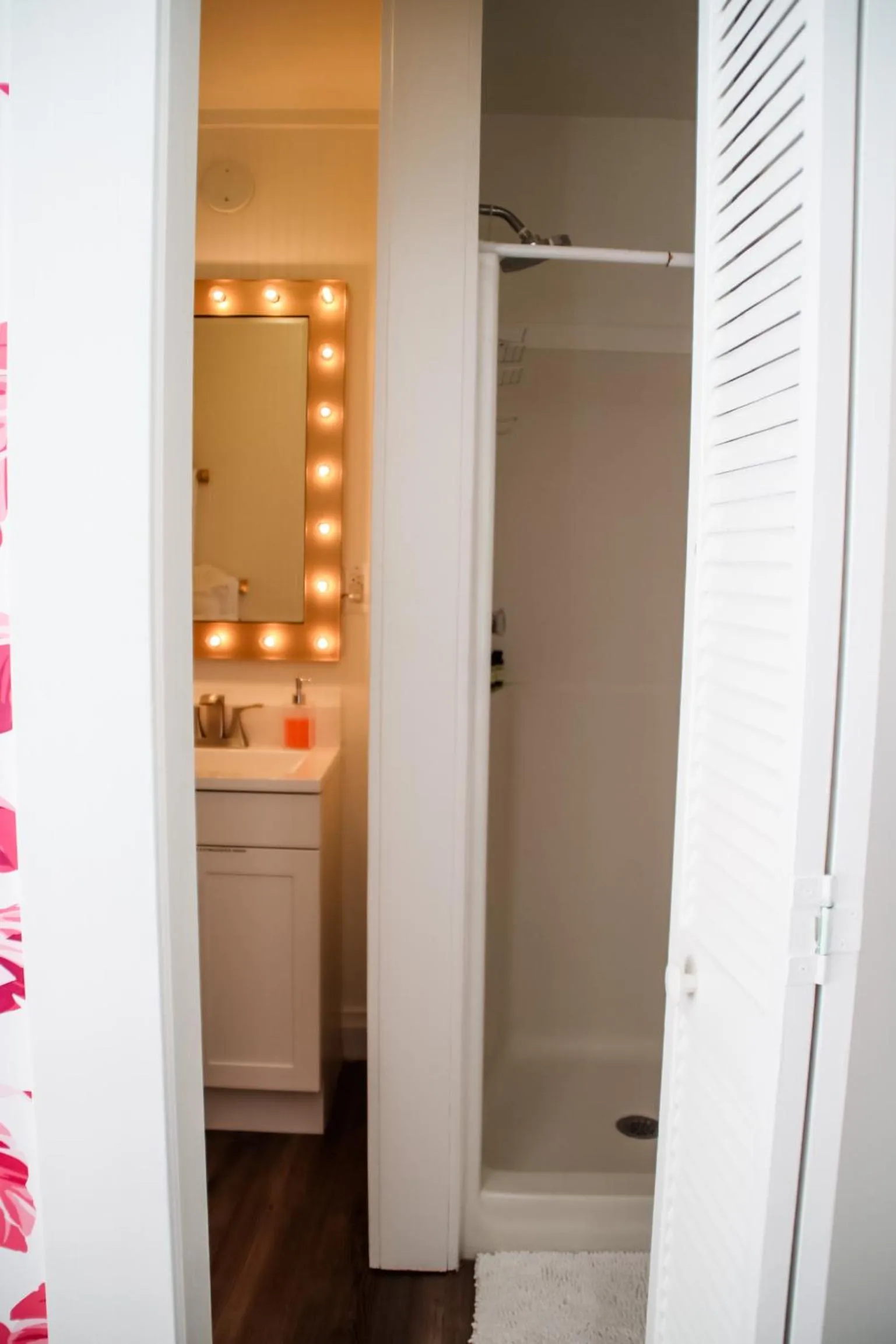 Shower in Marreros Guest Mansion - Adult Only