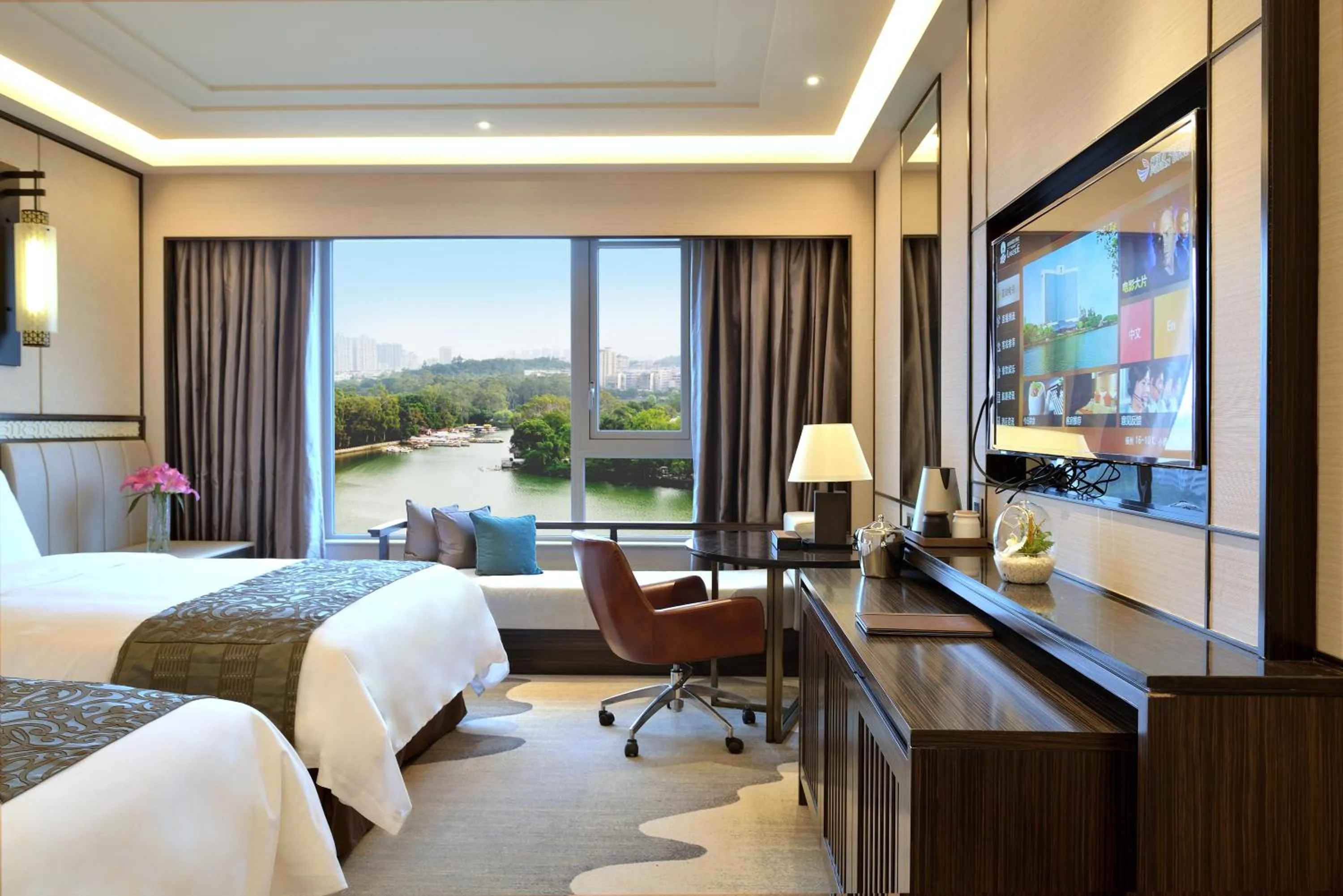 City view, Bed in Fuzhou Lakeside Hotel